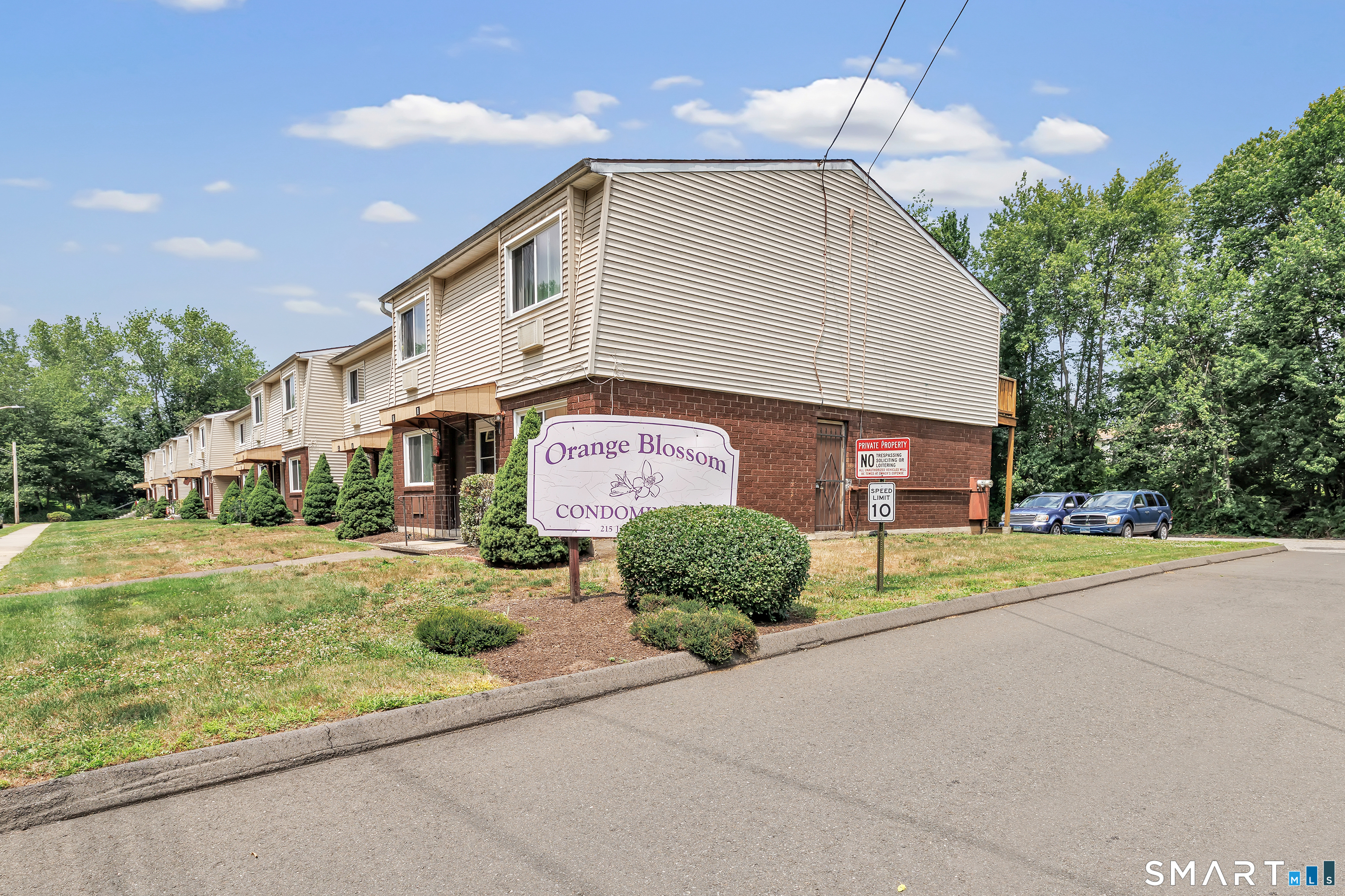 Homes for sale in West Haven, CT | 215 Jaffrey St #15, West Haven, CT 06516 | MLS# 24191526