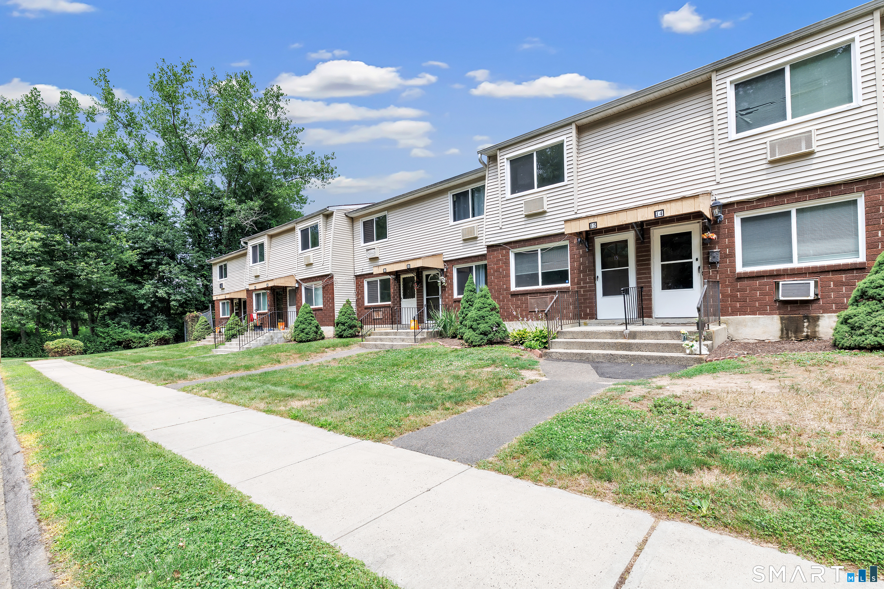 Homes for sale in West Haven, CT | 215 Jaffrey St #15, West Haven, CT 06516 | MLS# 24191526