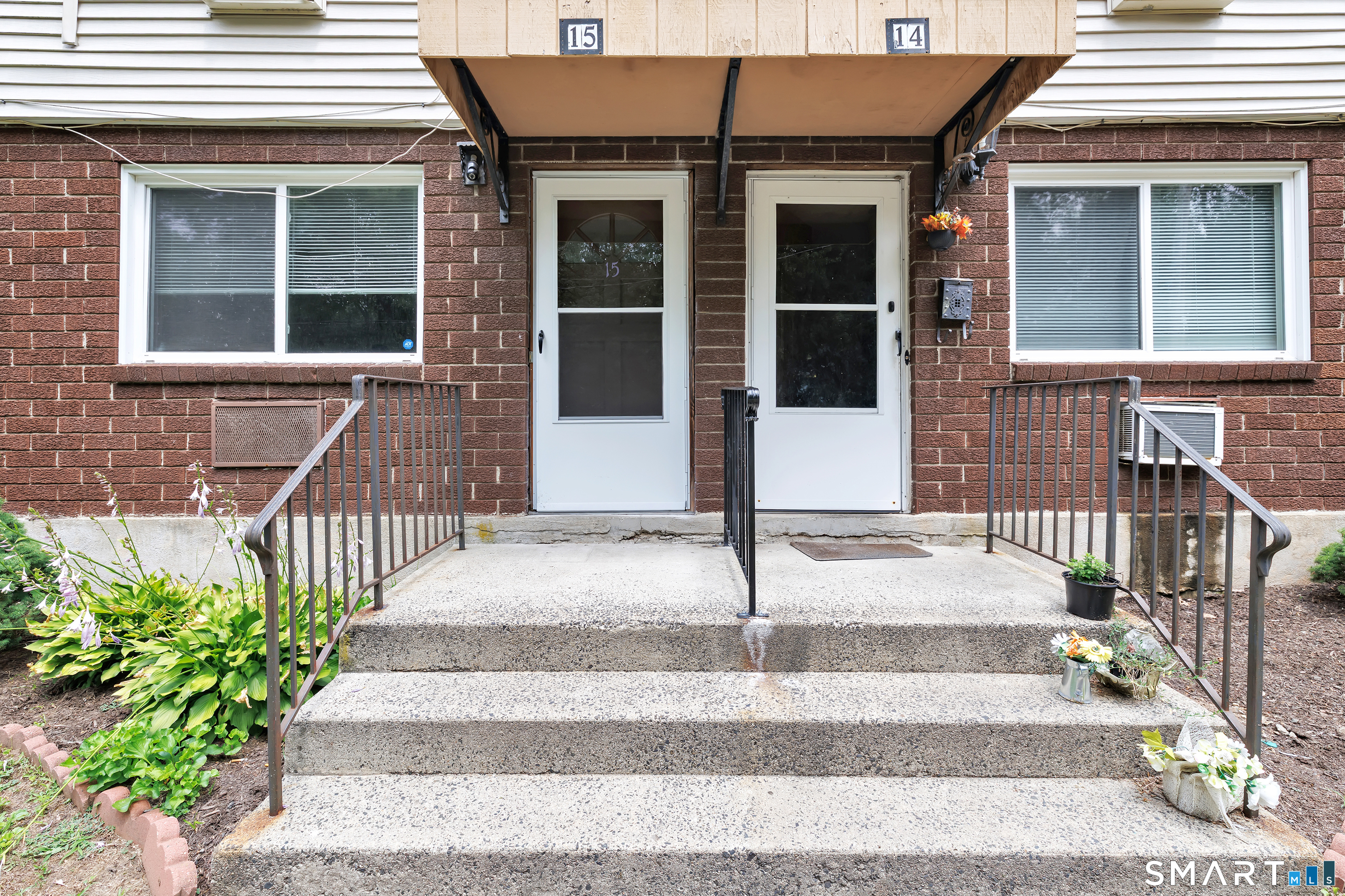 Homes for sale in West Haven, CT | 215 Jaffrey St #15, West Haven, CT 06516 | MLS# 24191526