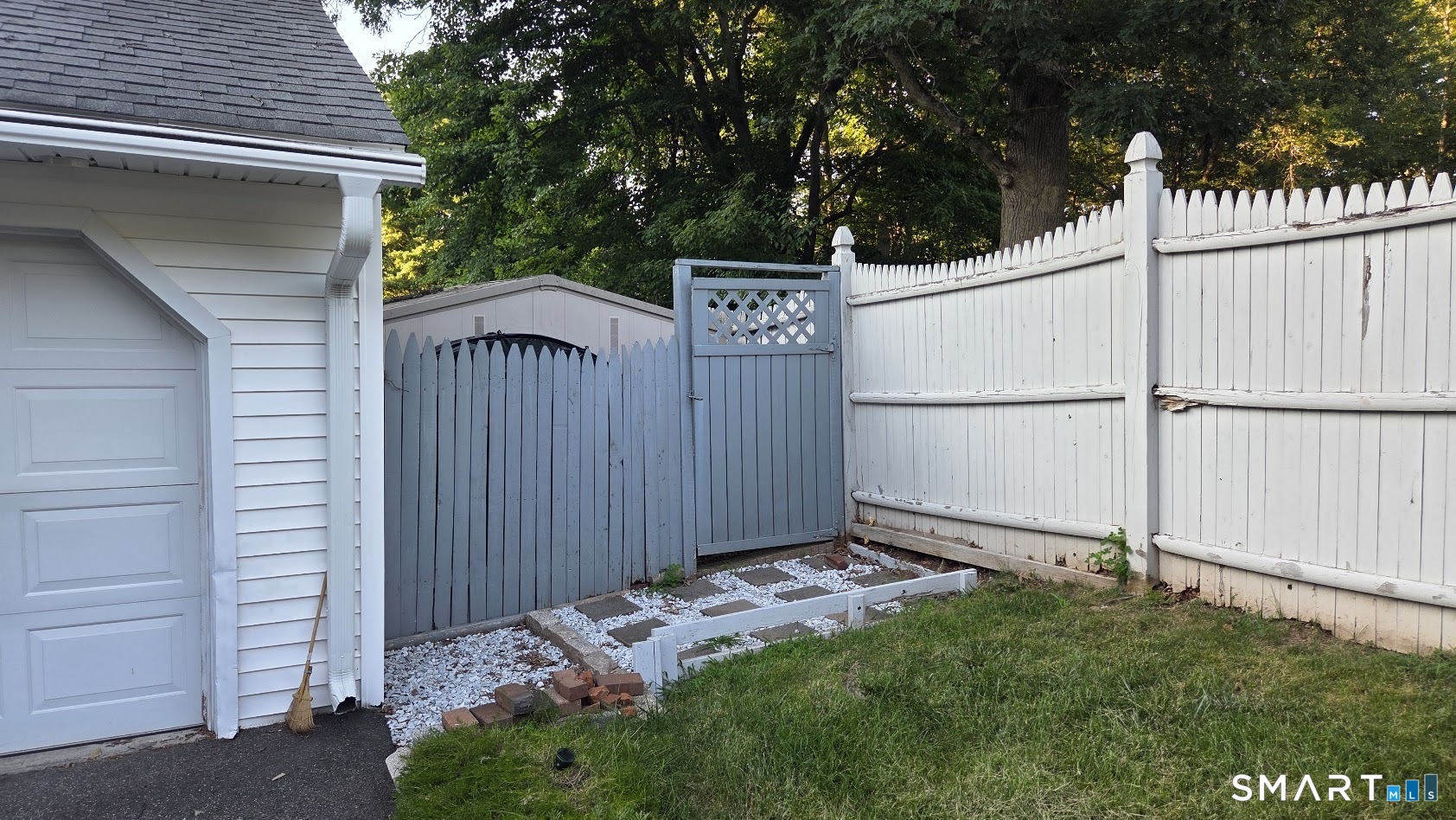 224 Amity Street photo 15