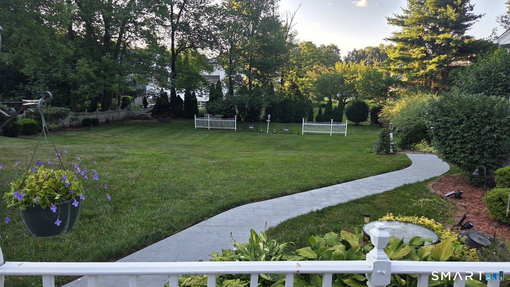 224 Amity Street photo 19