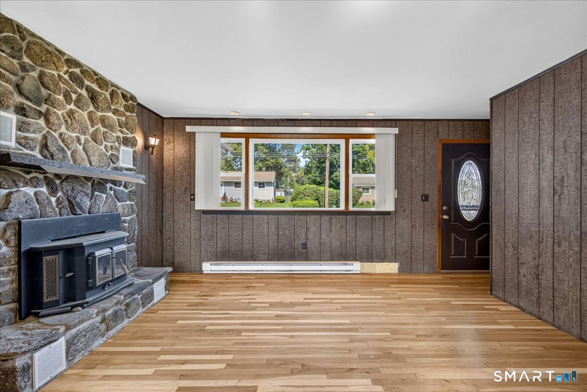 Homes for sale in Derby, CT | 152 Ida Ave, Derby, CT 06418 | MLS# 24191395