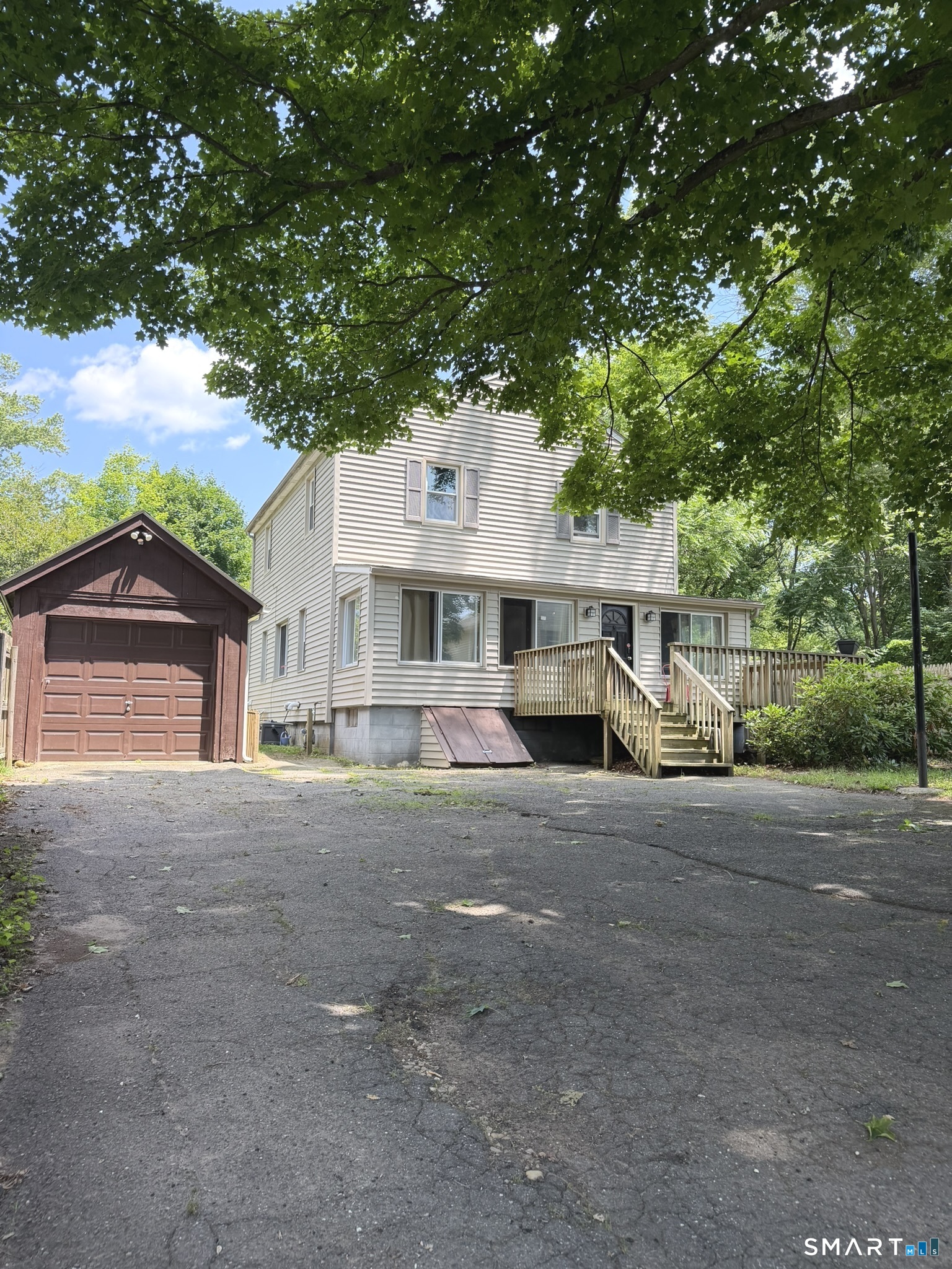 Homes for sale in Winchester, CT | 132 E Lake St, Winchester, CT 06098 | MLS# 24184417