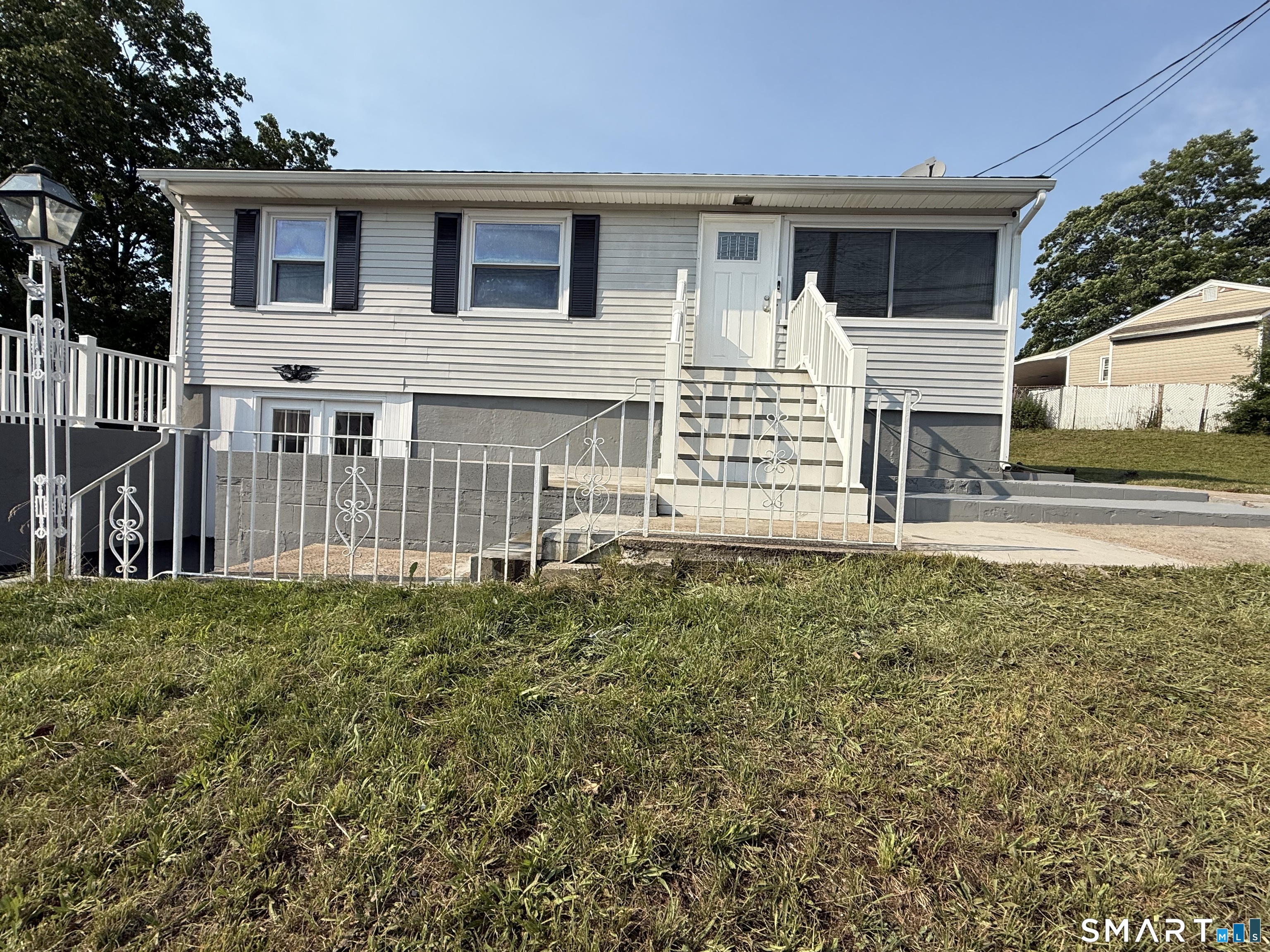 2nd image of 17 Navarro Rd, East Haven, CT 06512 | MLS# 24191606