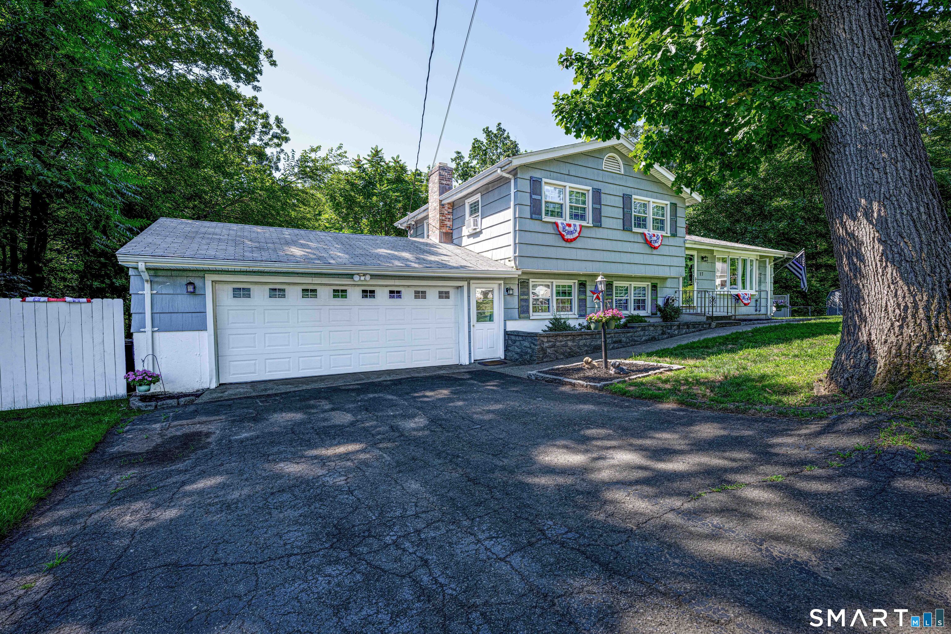 17 Julius Drive photo 4