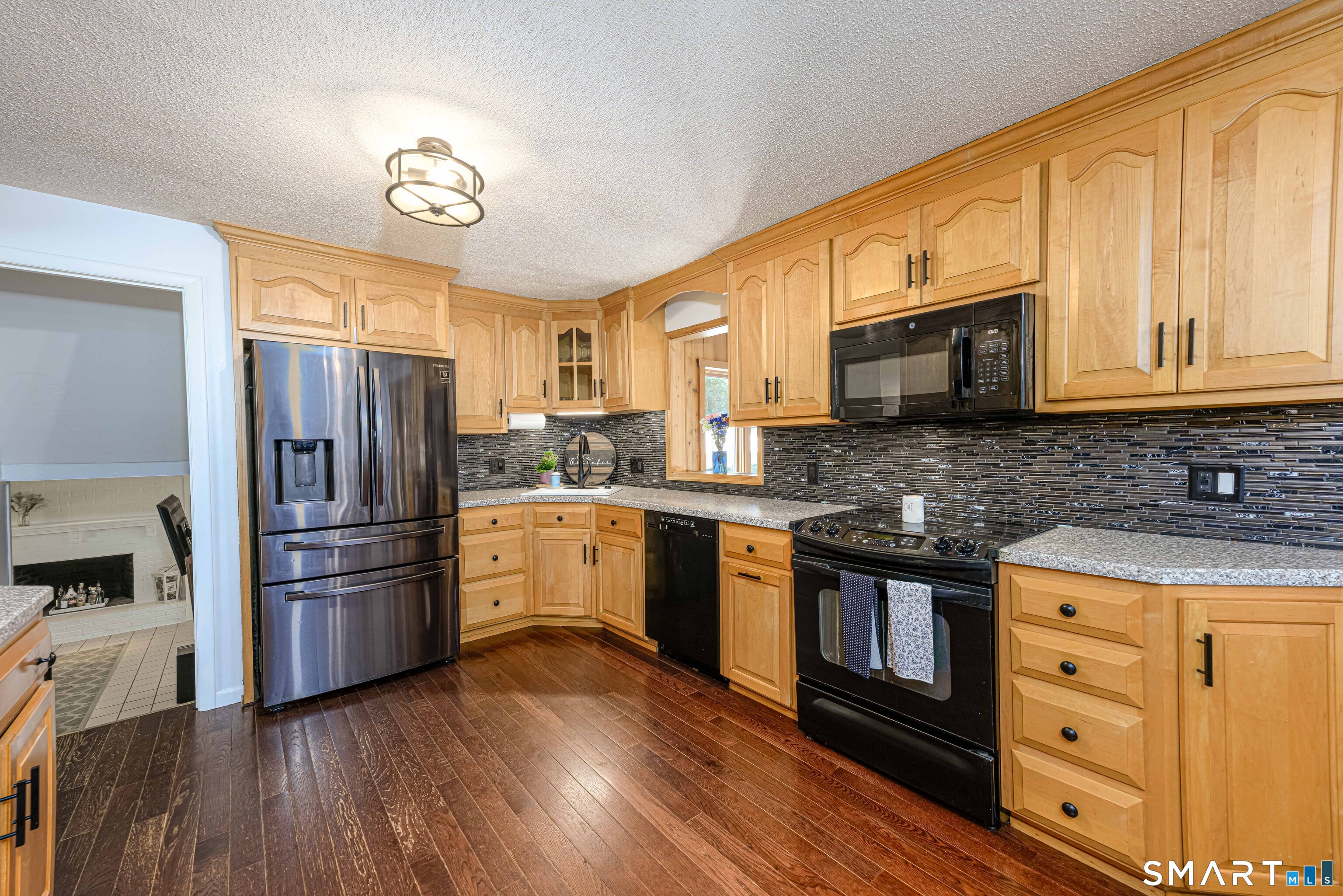 17 Julius Drive photo 12