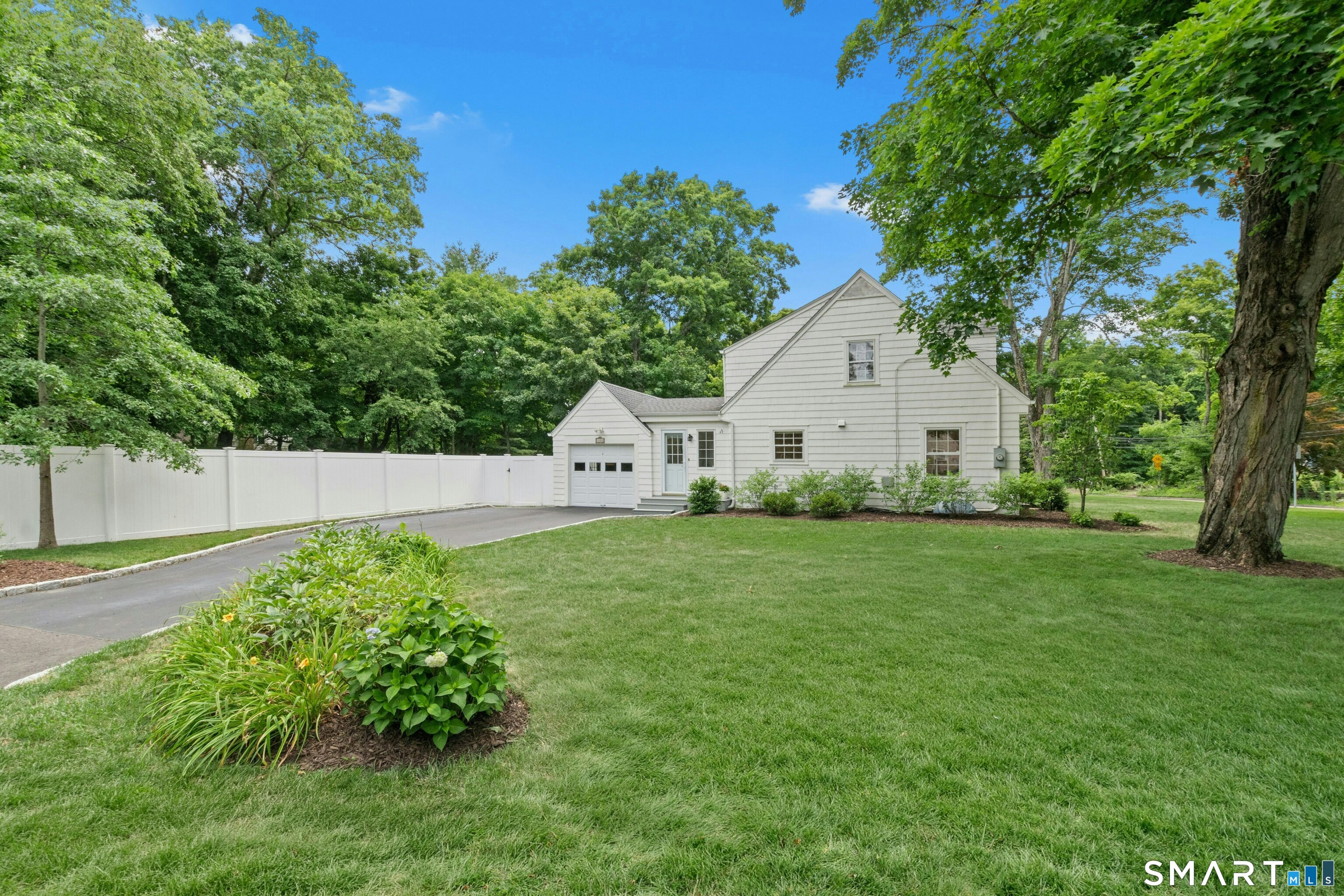 46 Toilsome Avenue photo 4