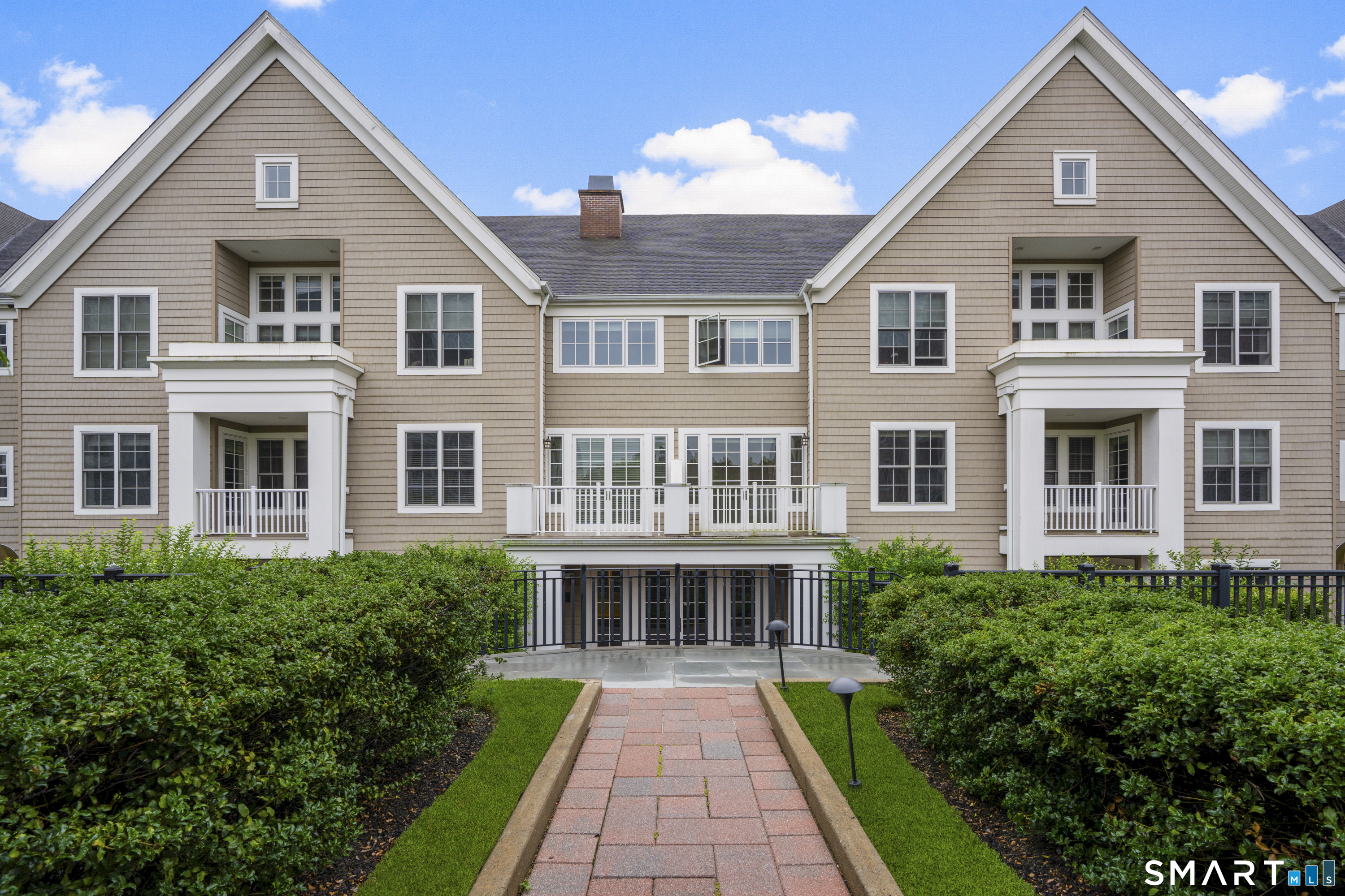 77 Havemeyer Lane, Stamford, Connecticut photo 2