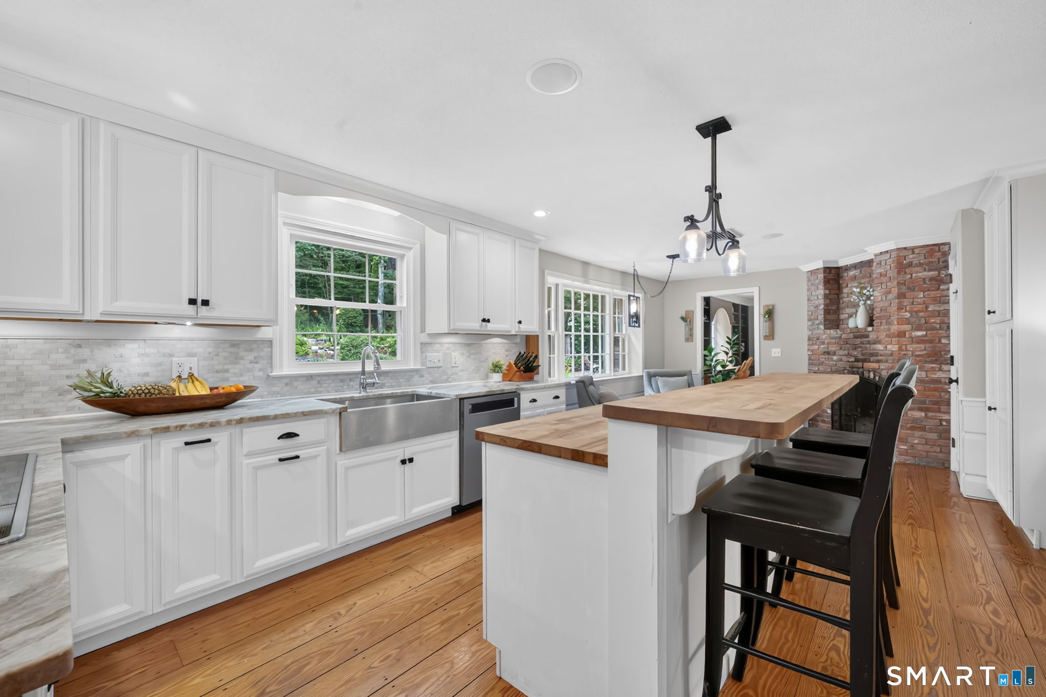 270 Farmcliff Drive photo 6