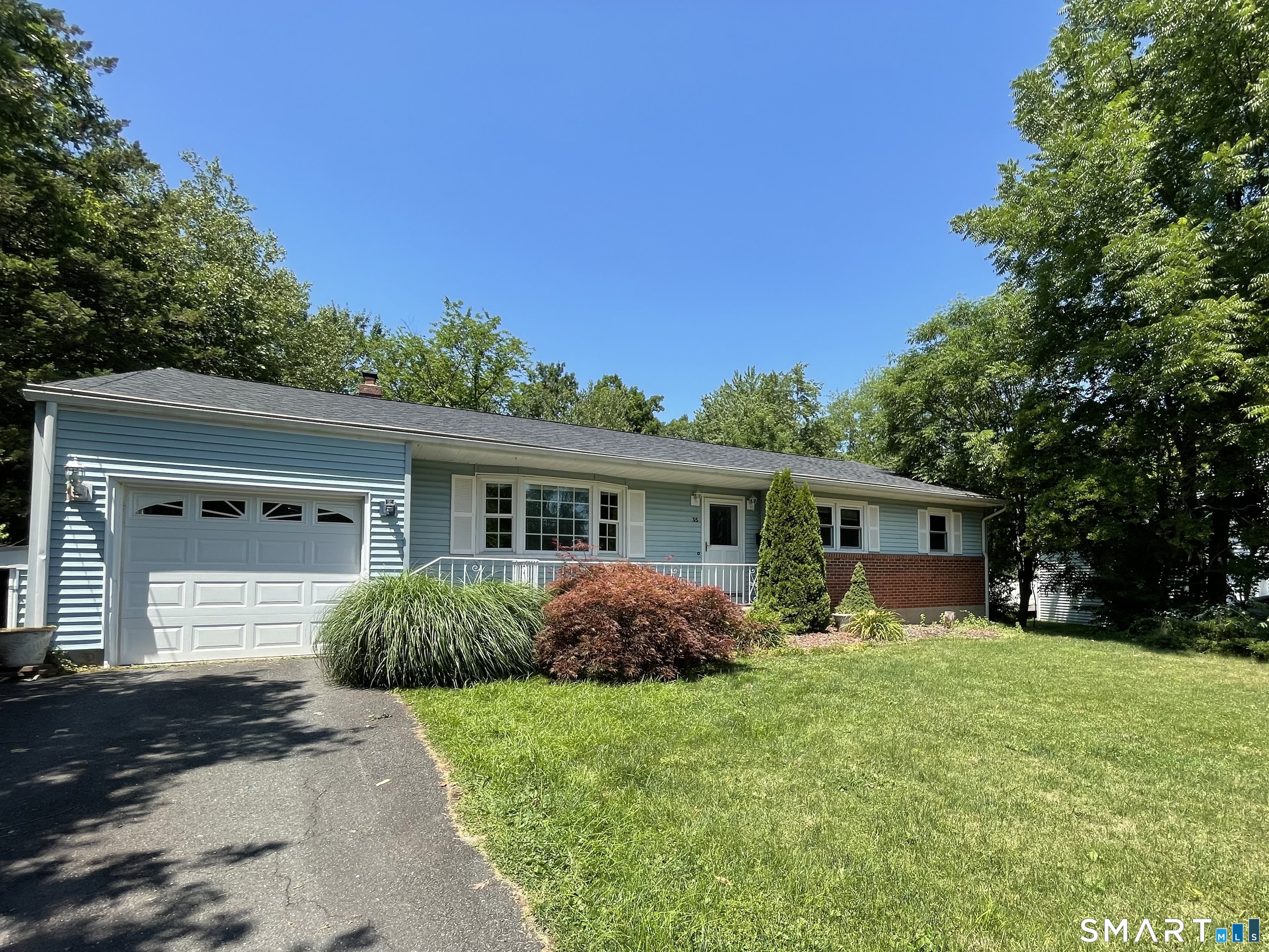 Homes for sale in West Hartford, CT | 35 Woodmont Rd, West Hartford, CT 06117 | MLS# 24191820