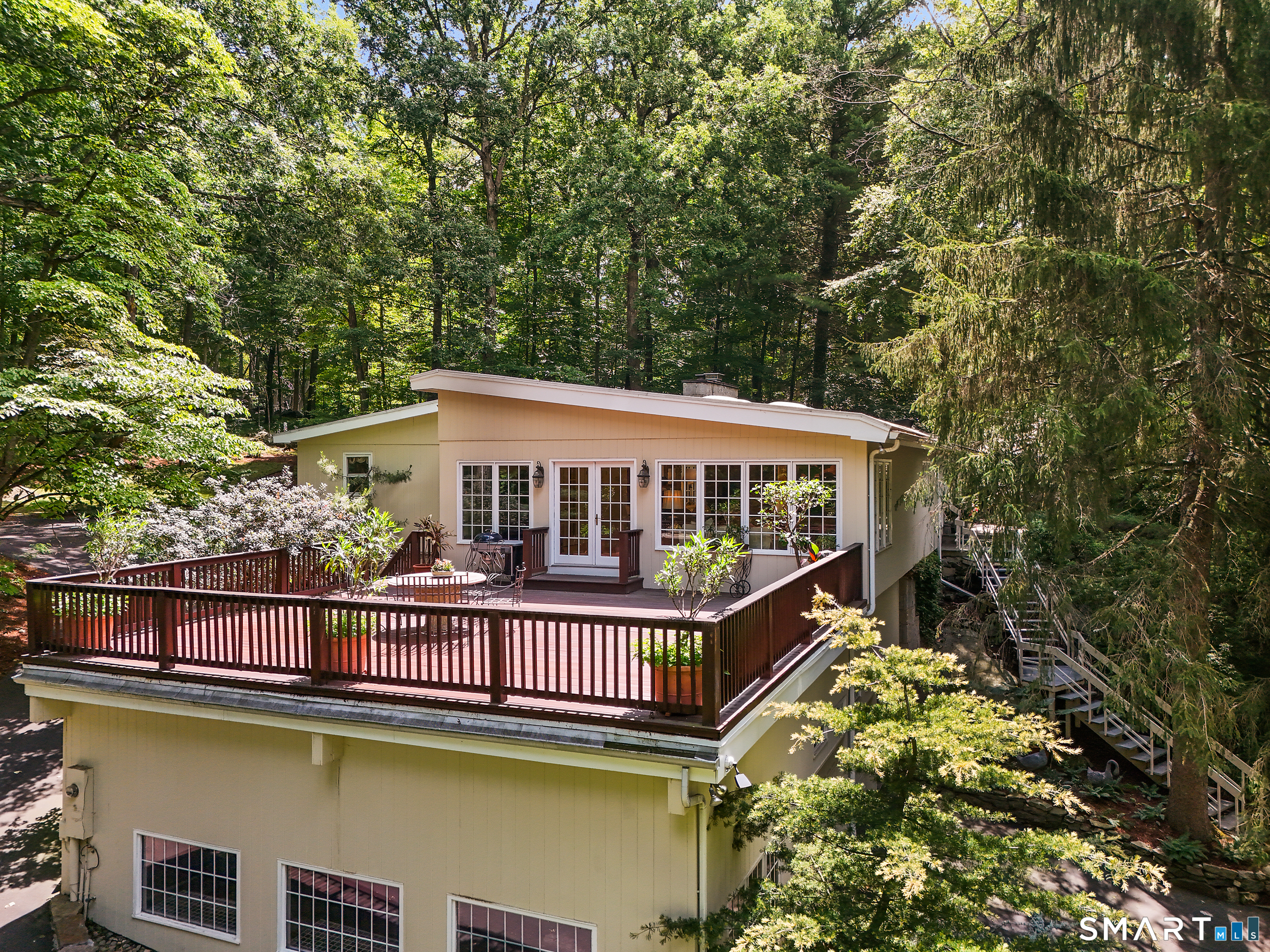 58 Arrow Head Drive, Stamford, Connecticut 06903