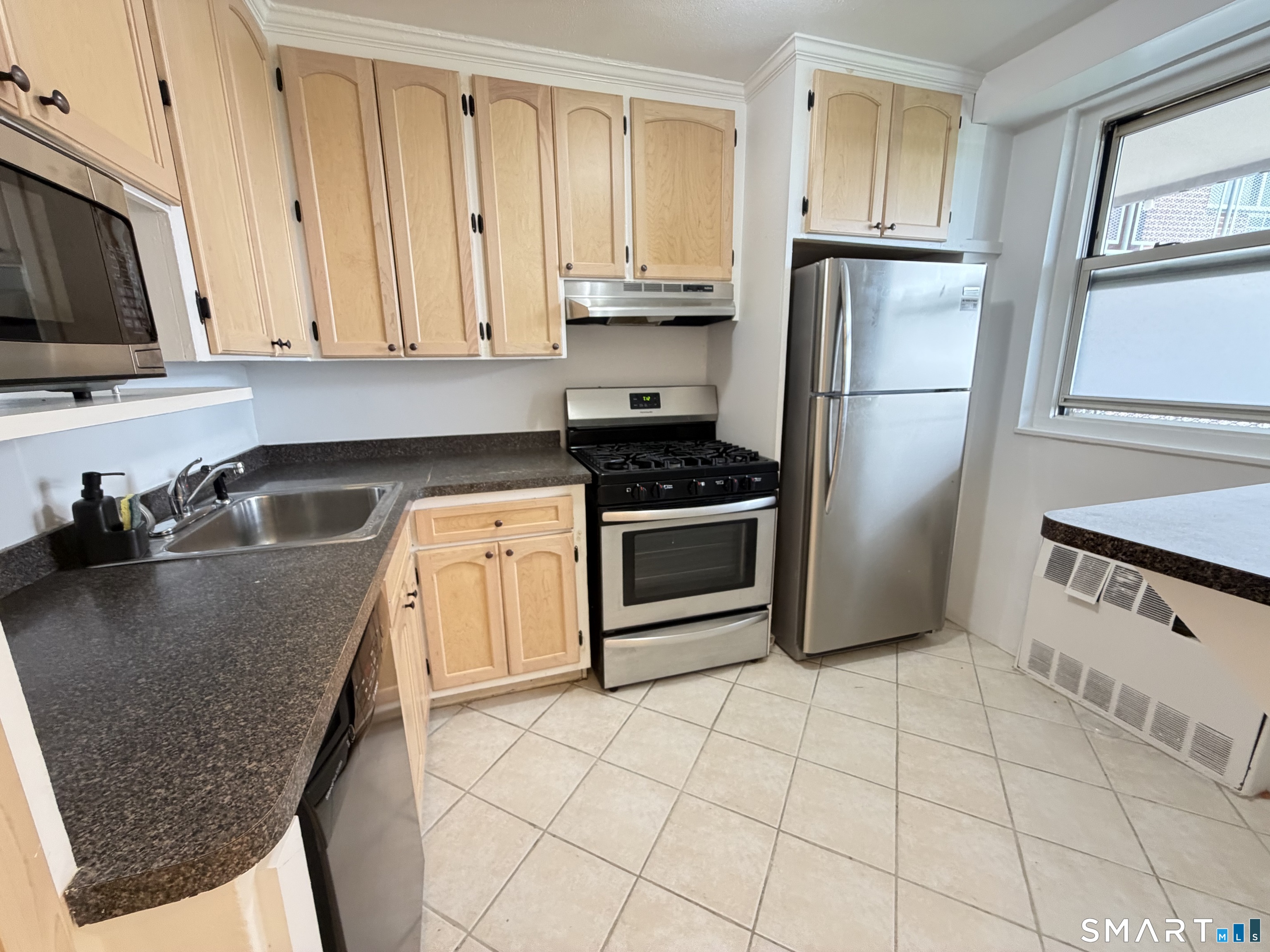 71 Strawberry Hill Avenue, Stamford, Connecticut photo 4