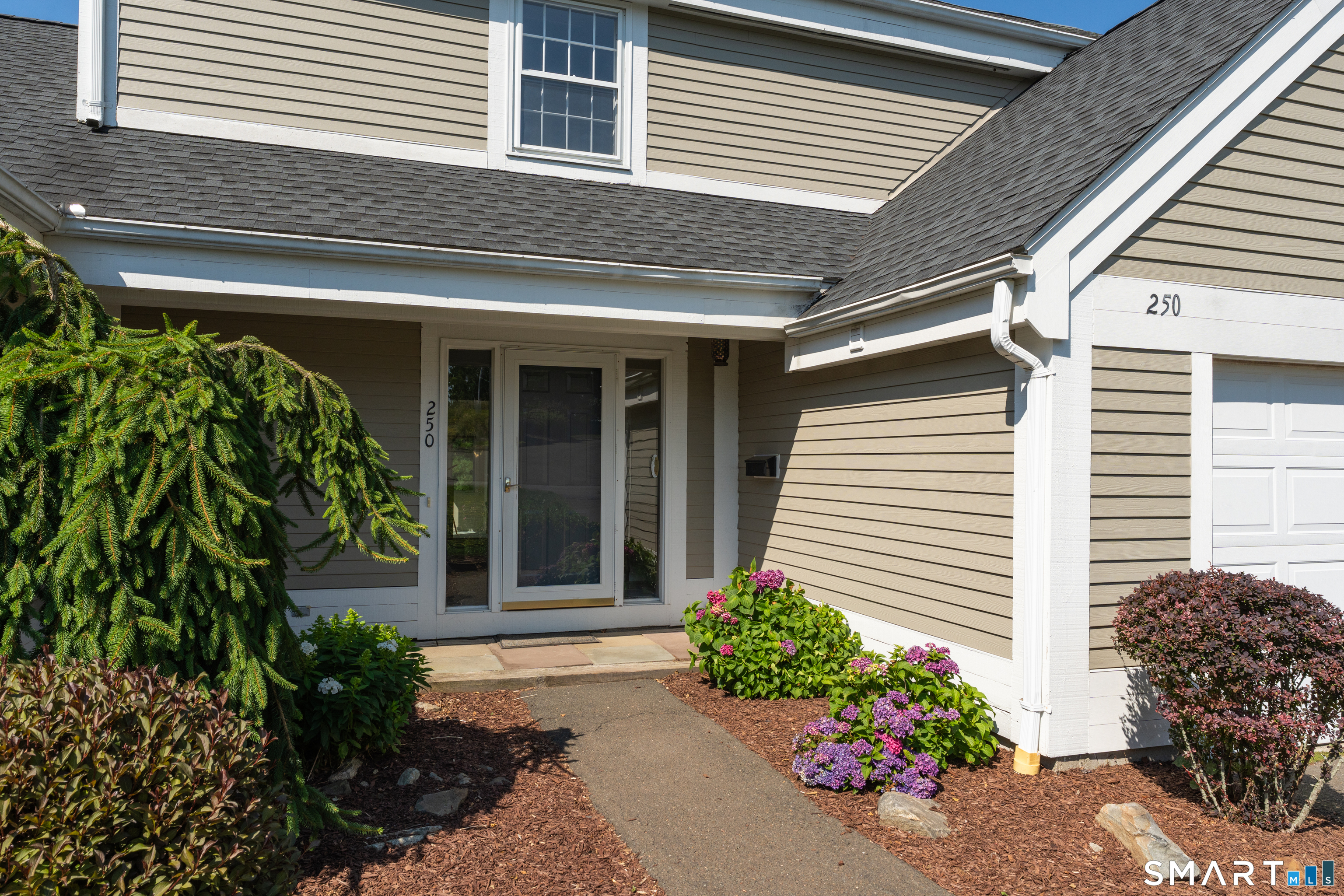 Homes for sale in Madison, CT | 250 Legend Hill Rd #250, Madison, CT 06443 | MLS# 24190216