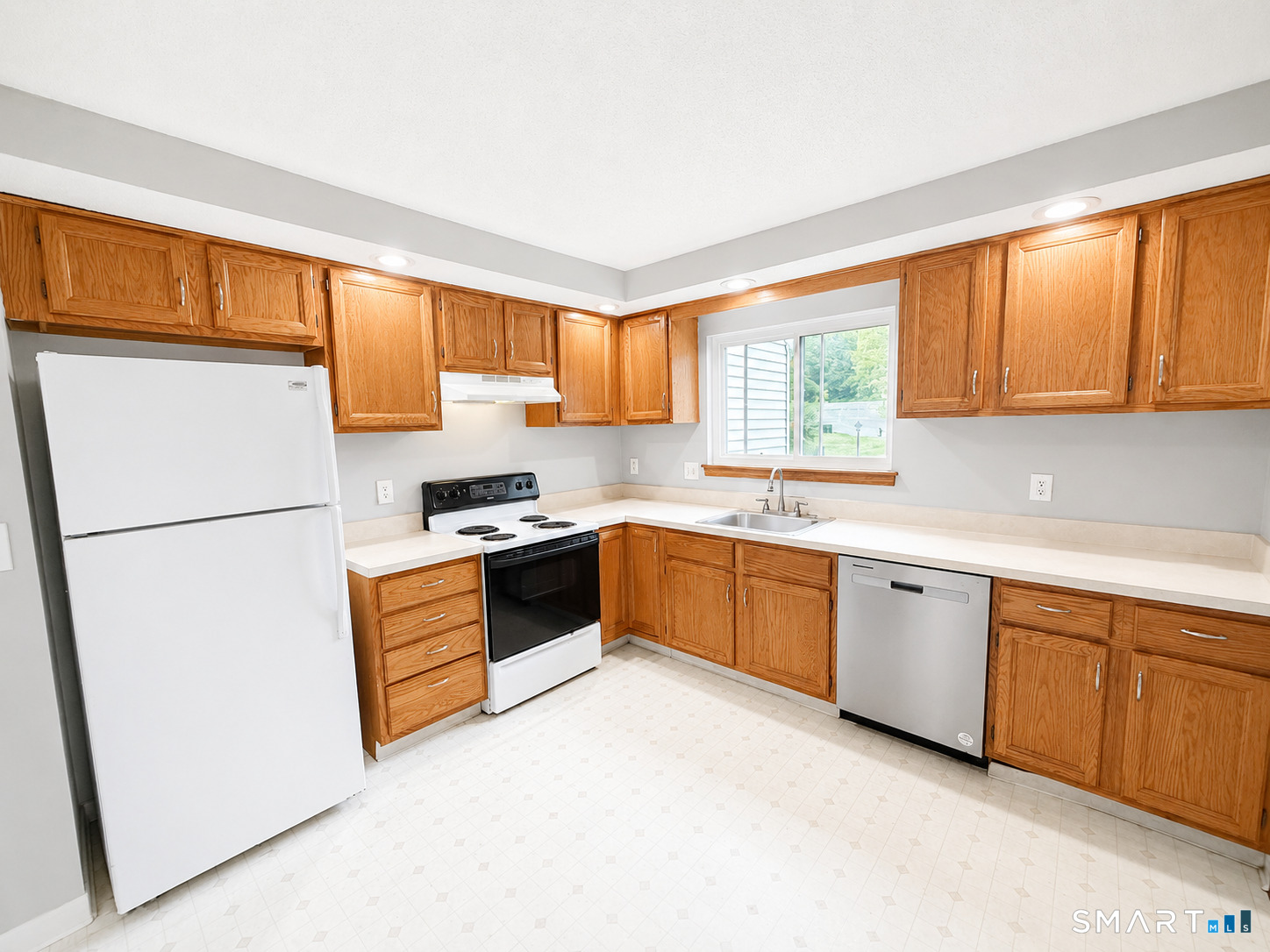 2nd image of 308 Village Dr #308, Torrington, CT 06790 | MLS# 24191918