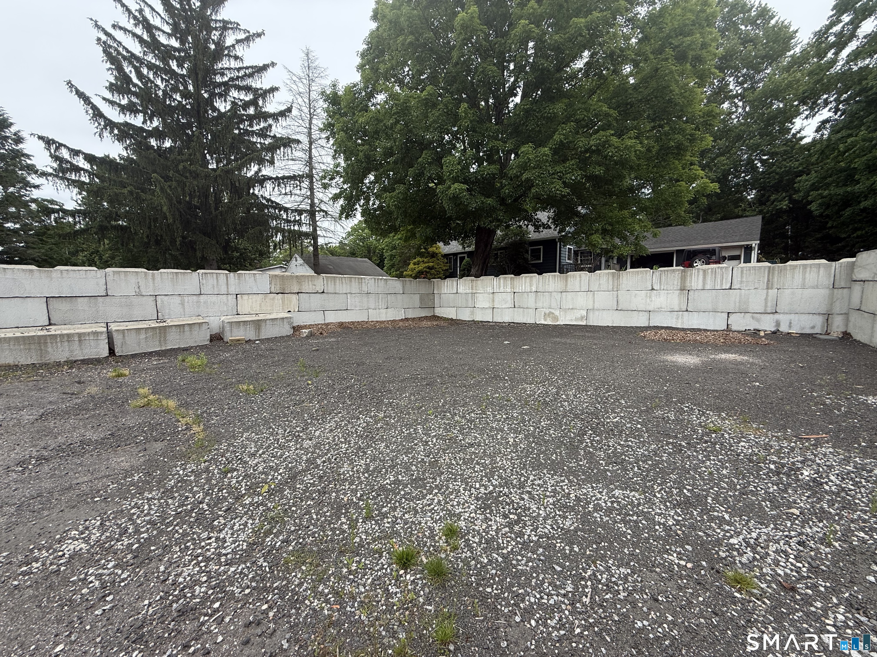 152 Guilford Road photo 3