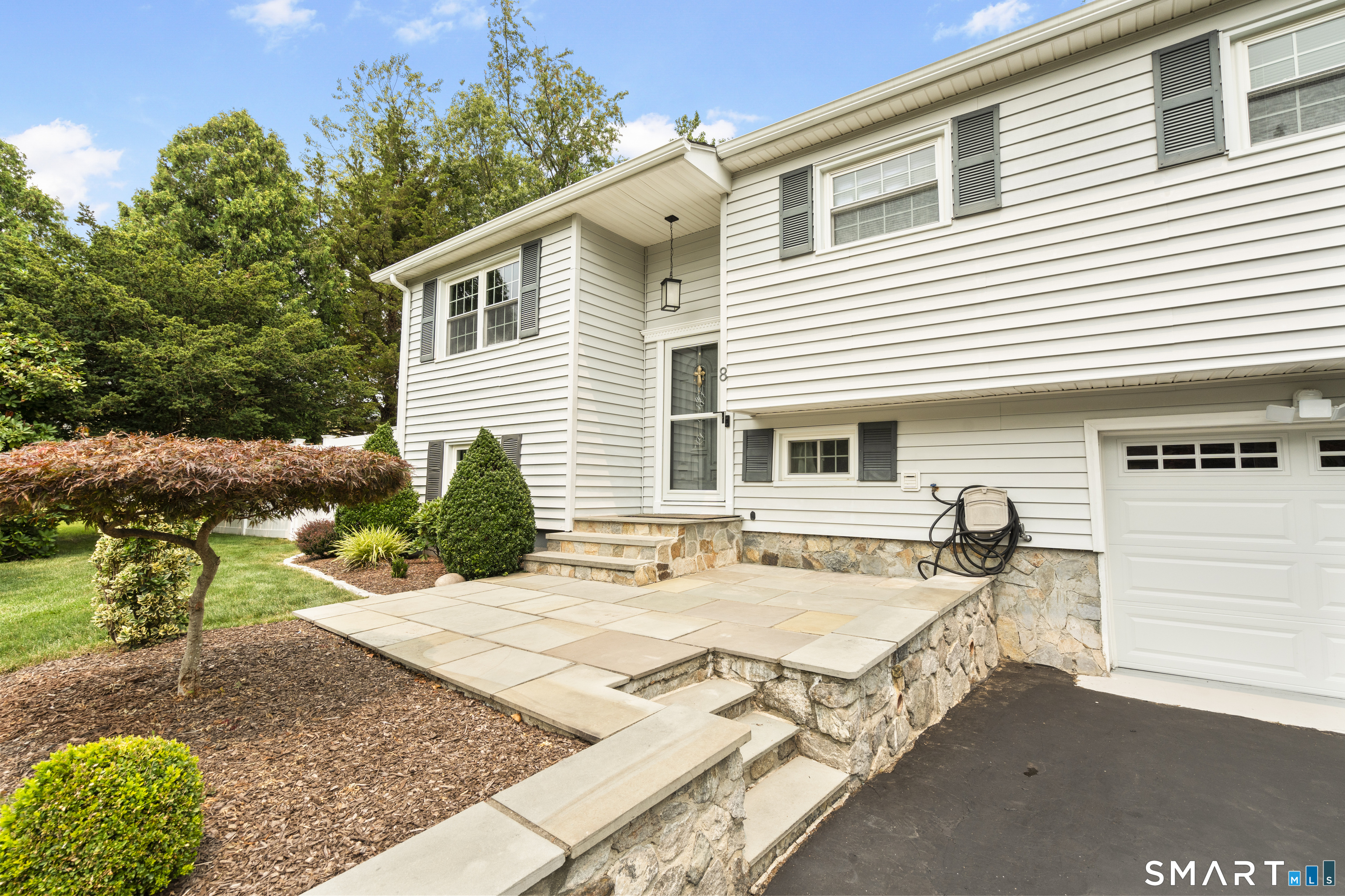 8 Country Club Road, Norwalk, Connecticut photo 3