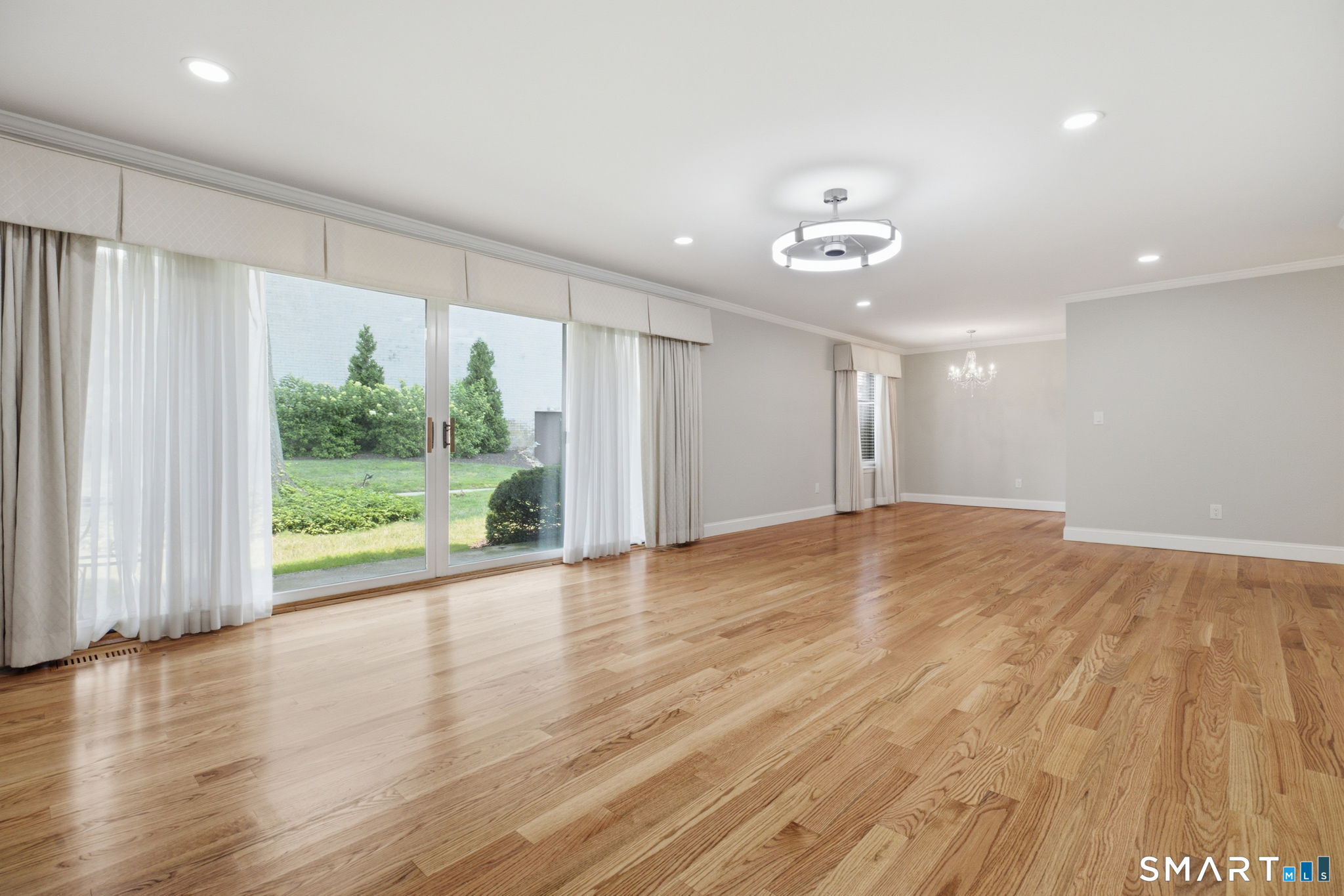 247 Hamilton Avenue, Stamford, Connecticut photo 2