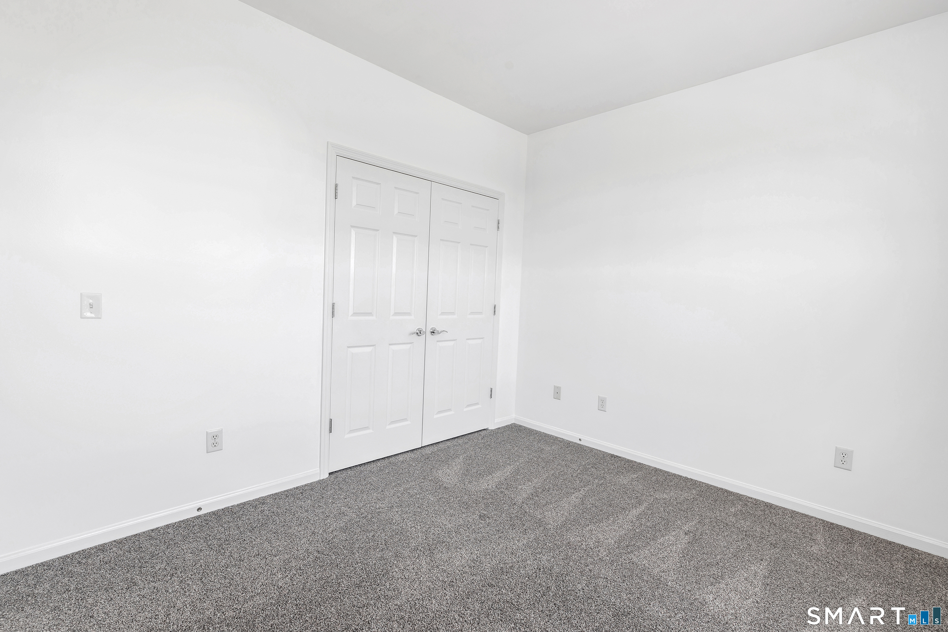 850 East Main Street  Unit #403 photo 37