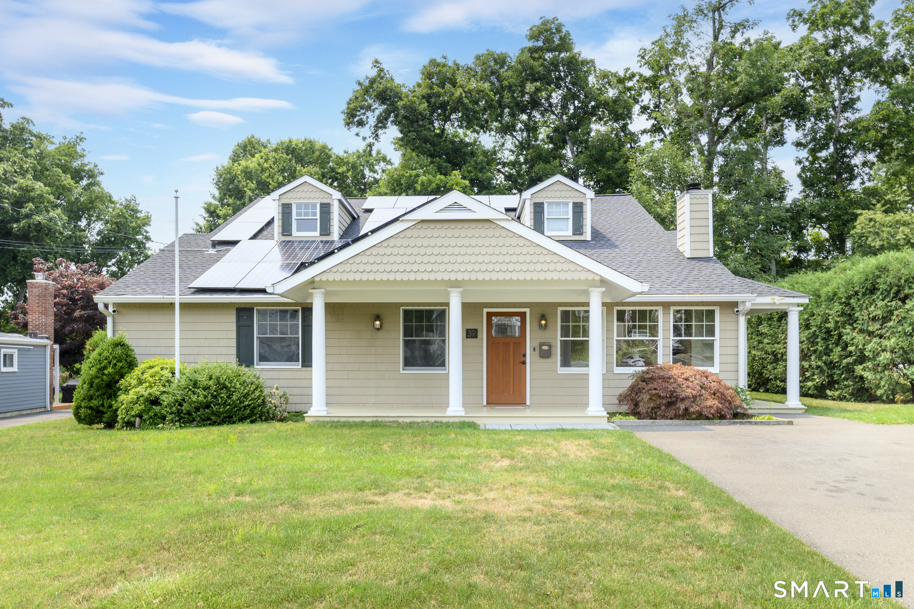 39 Kenilworth Drive West, Stamford