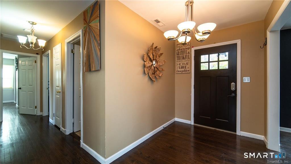 279 Haviland Road, Stamford, Connecticut photo 3