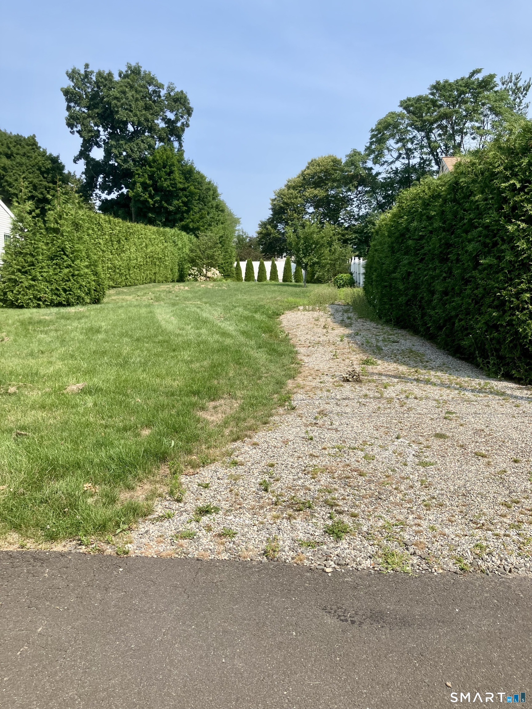 18 Katy Lane, Norwalk, Connecticut photo 2