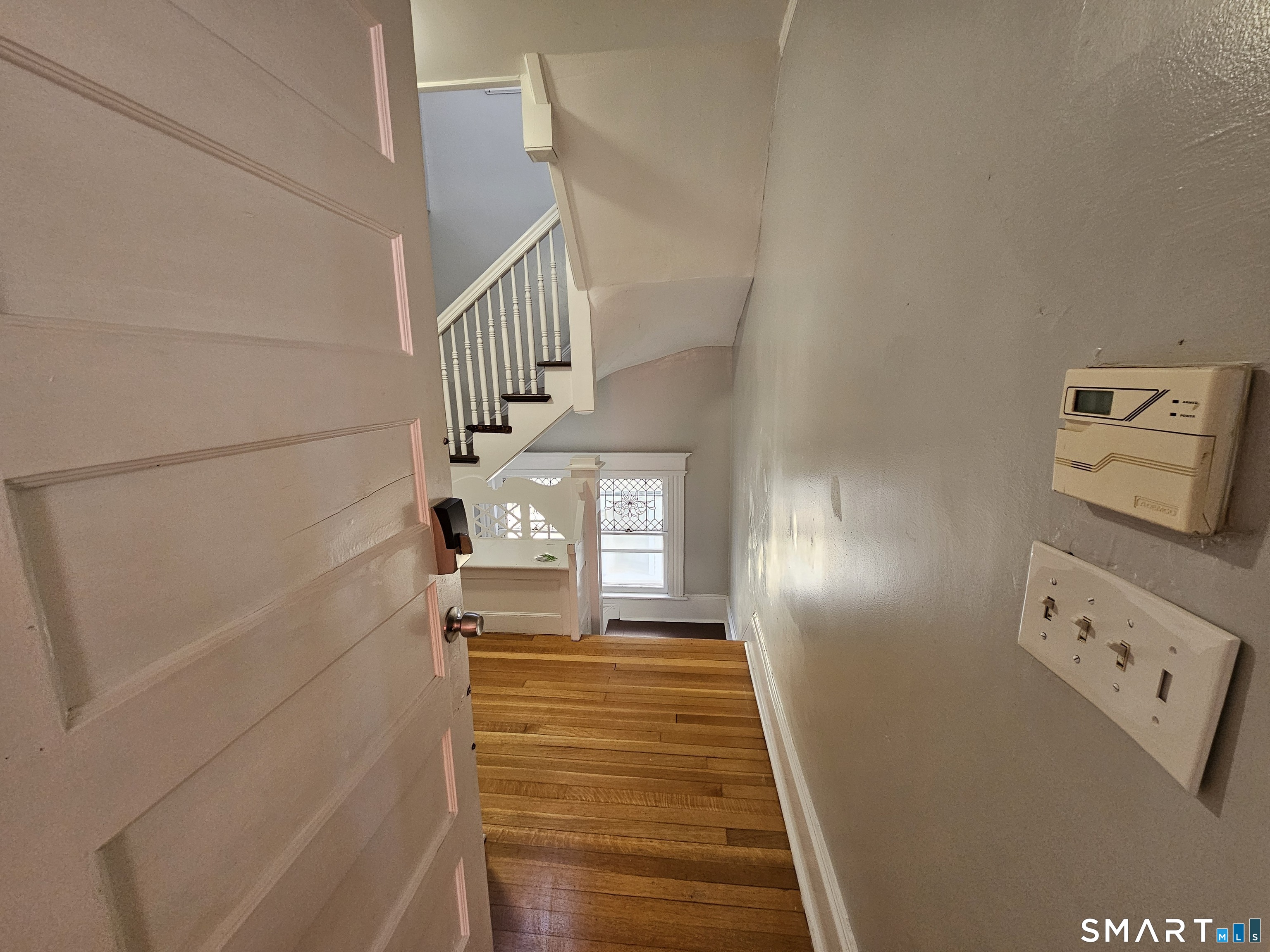 592 Laurel Avenue Unit #2nd Floor photo 9