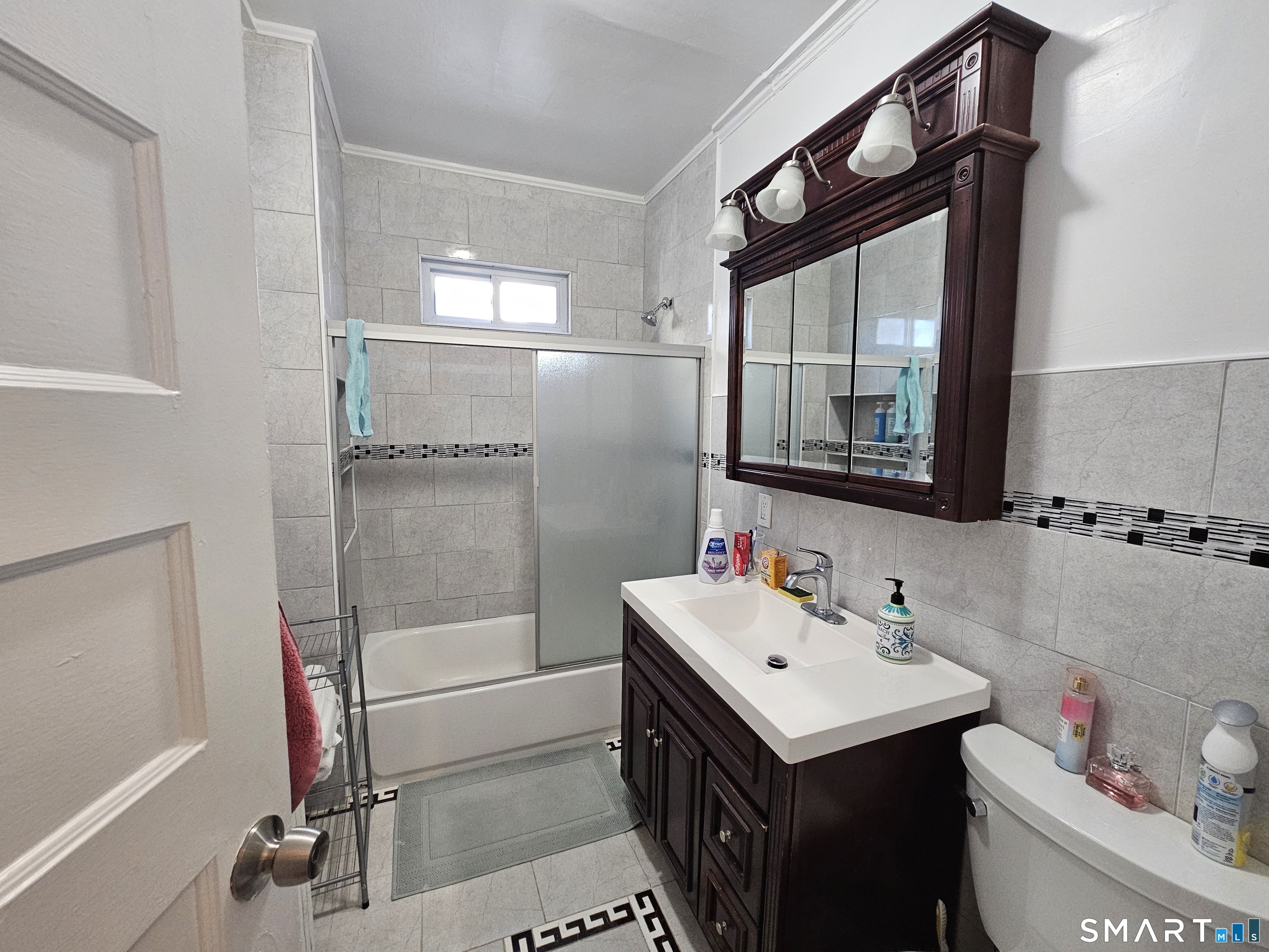 592 Laurel Avenue Unit #2nd Floor photo 22