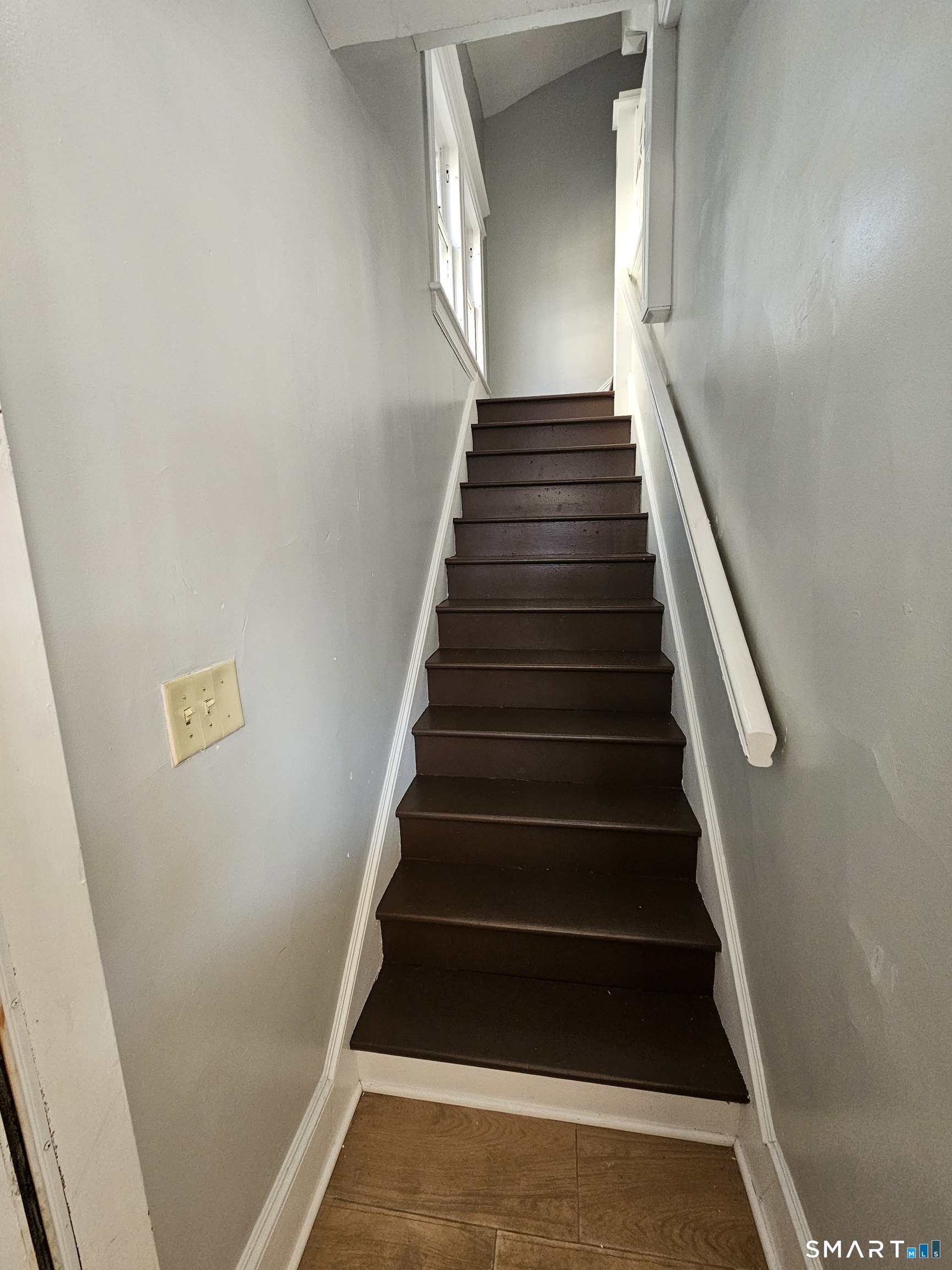 592 Laurel Avenue Unit #2nd Floor photo 6