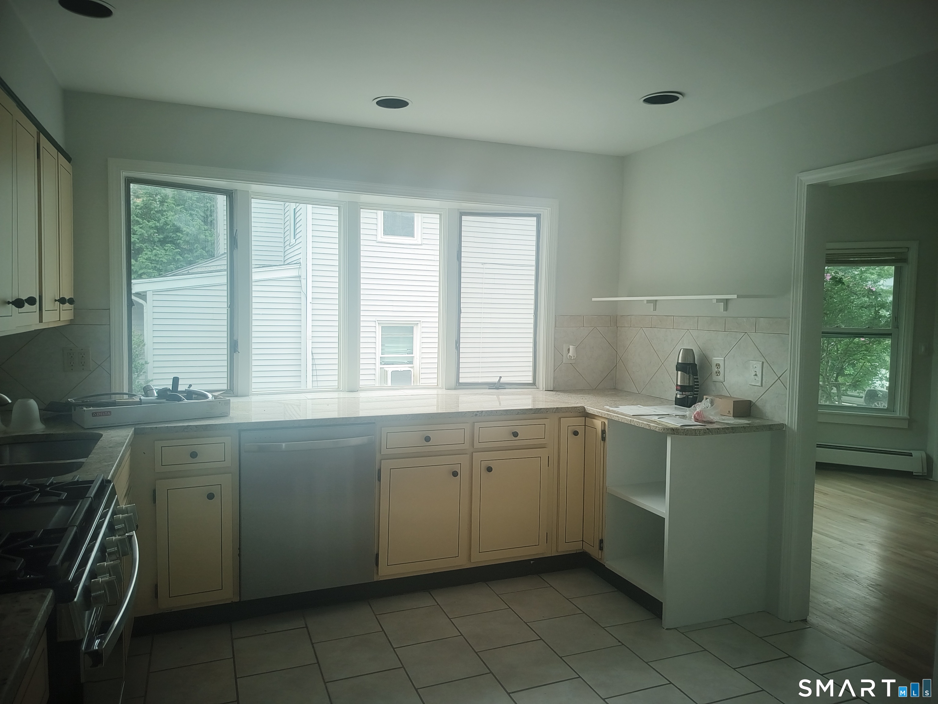 36 Wilton Avenue, Norwalk, Connecticut photo 4