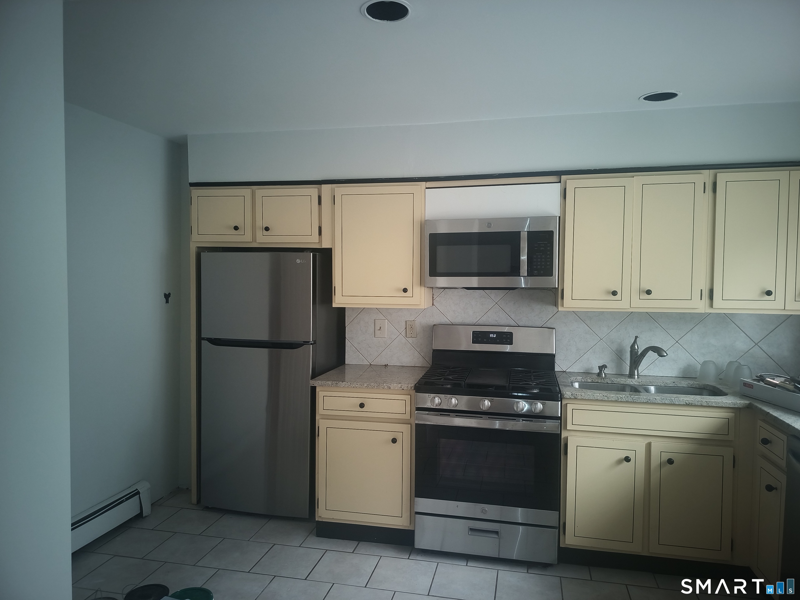 36 Wilton Avenue, Norwalk, Connecticut photo 2
