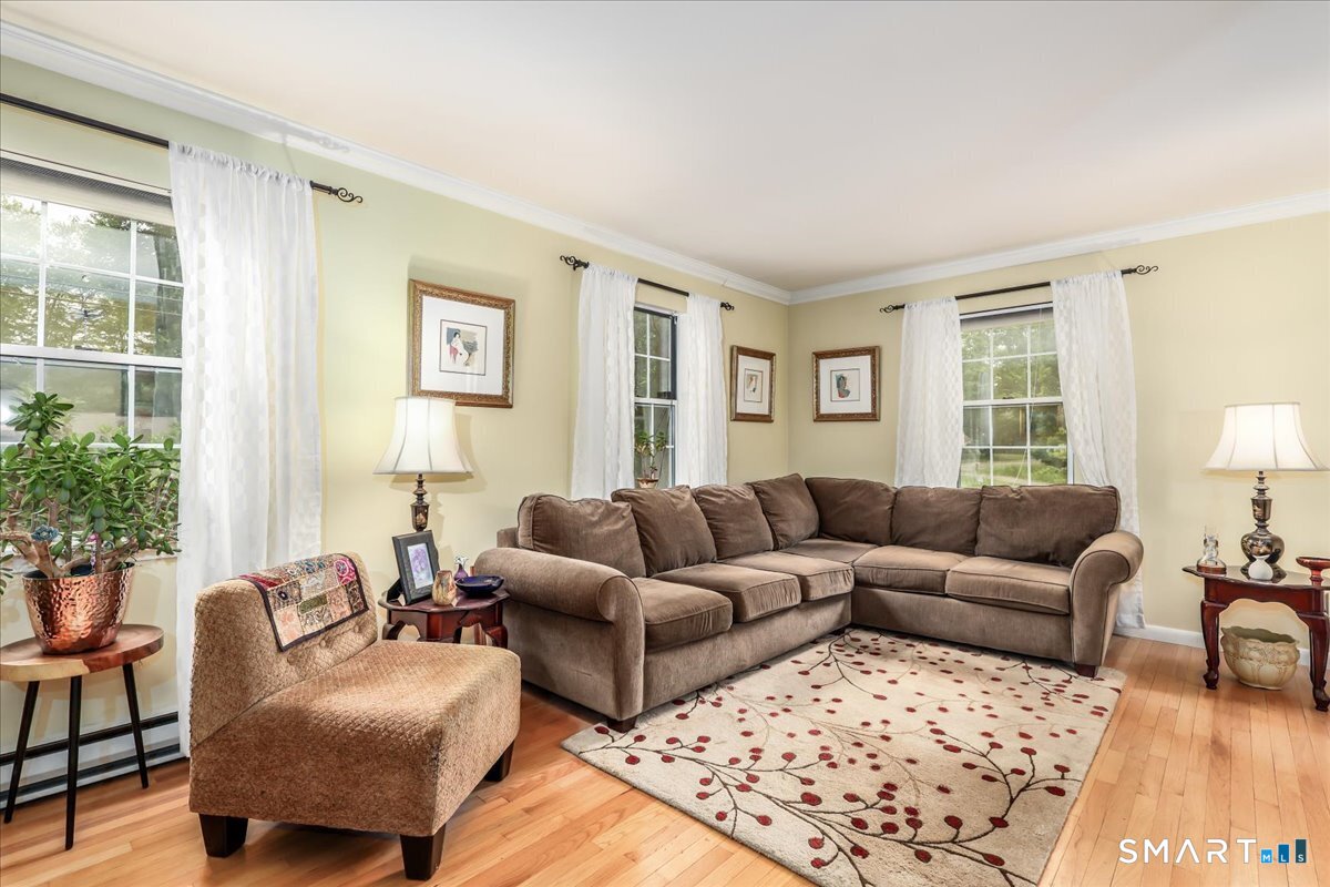 Homes for sale in Brookfield, CT | 89 Candlewood Lake Rd, Brookfield, CT 06804 | MLS# 24192271