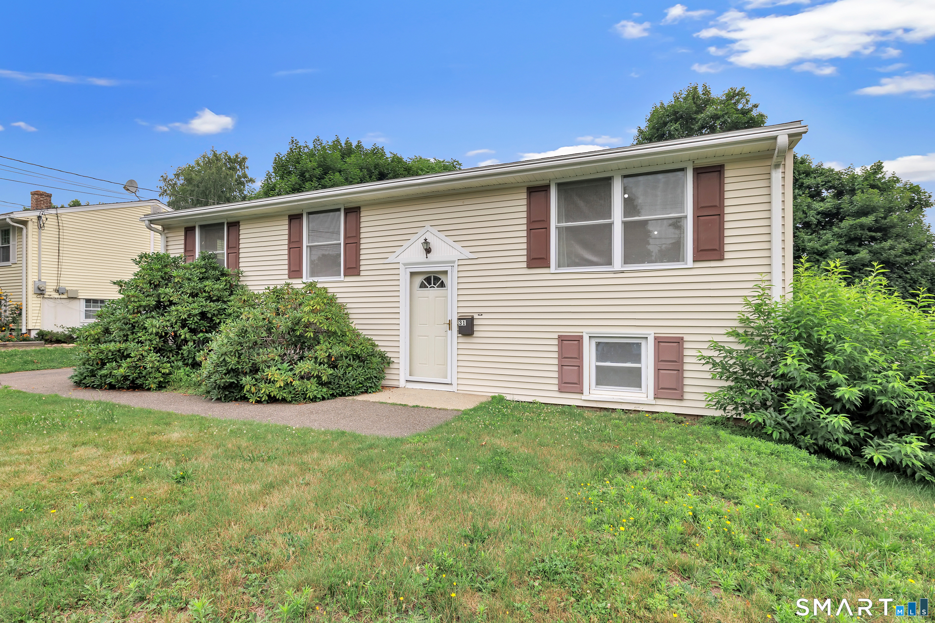 31 Webster Drive photo 4