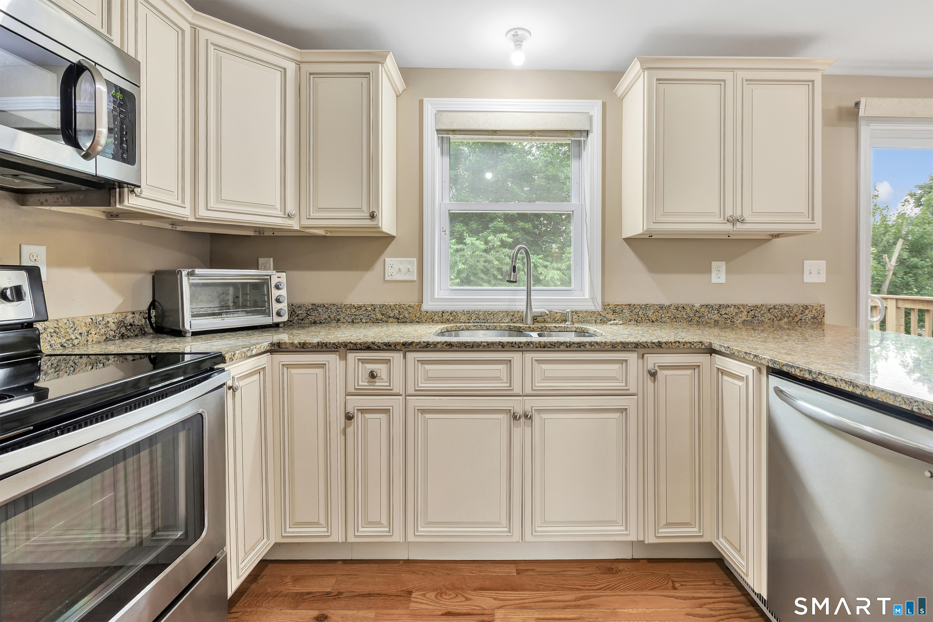 31 Webster Drive photo 12