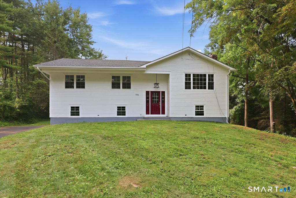 Homes for sale in Avon, CT | 751 W Avon Rd, Avon, CT 06001 | MLS# 24192455