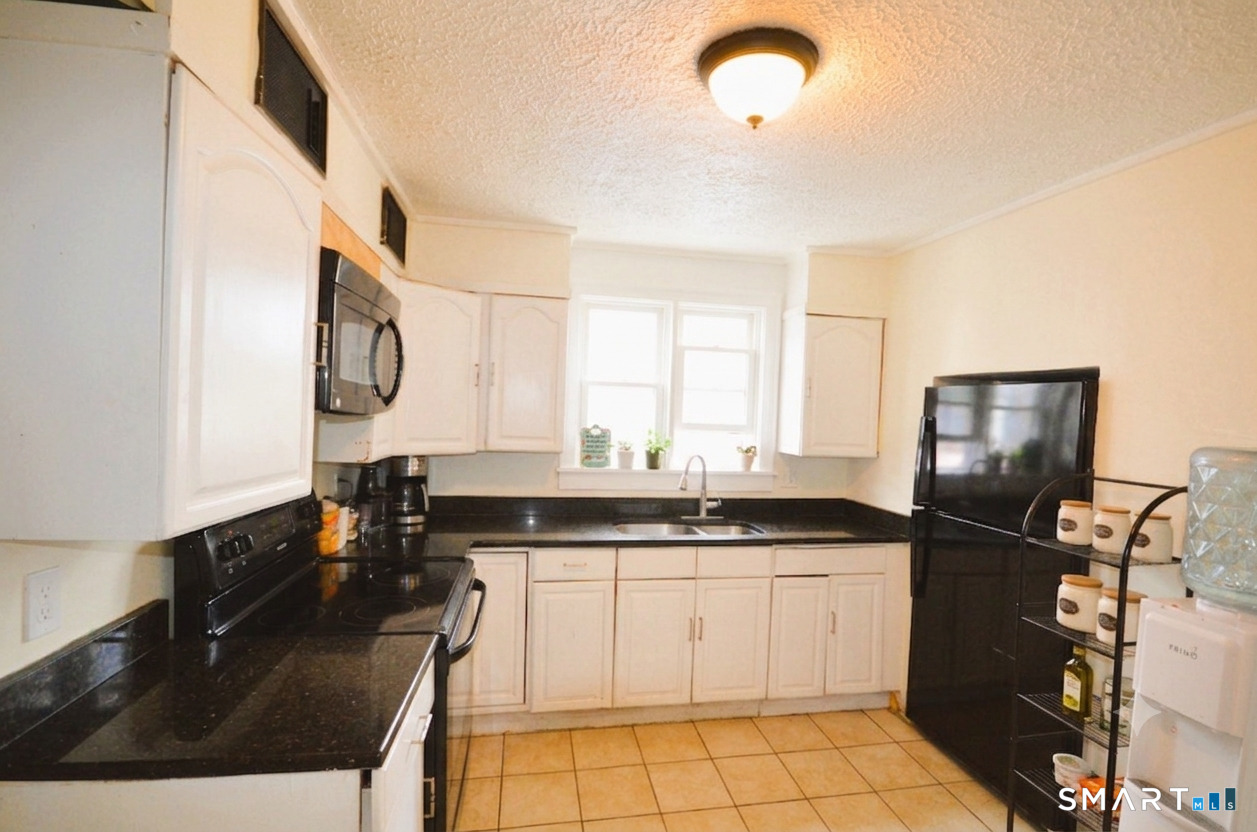 70 Lincoln Avenue photo 24