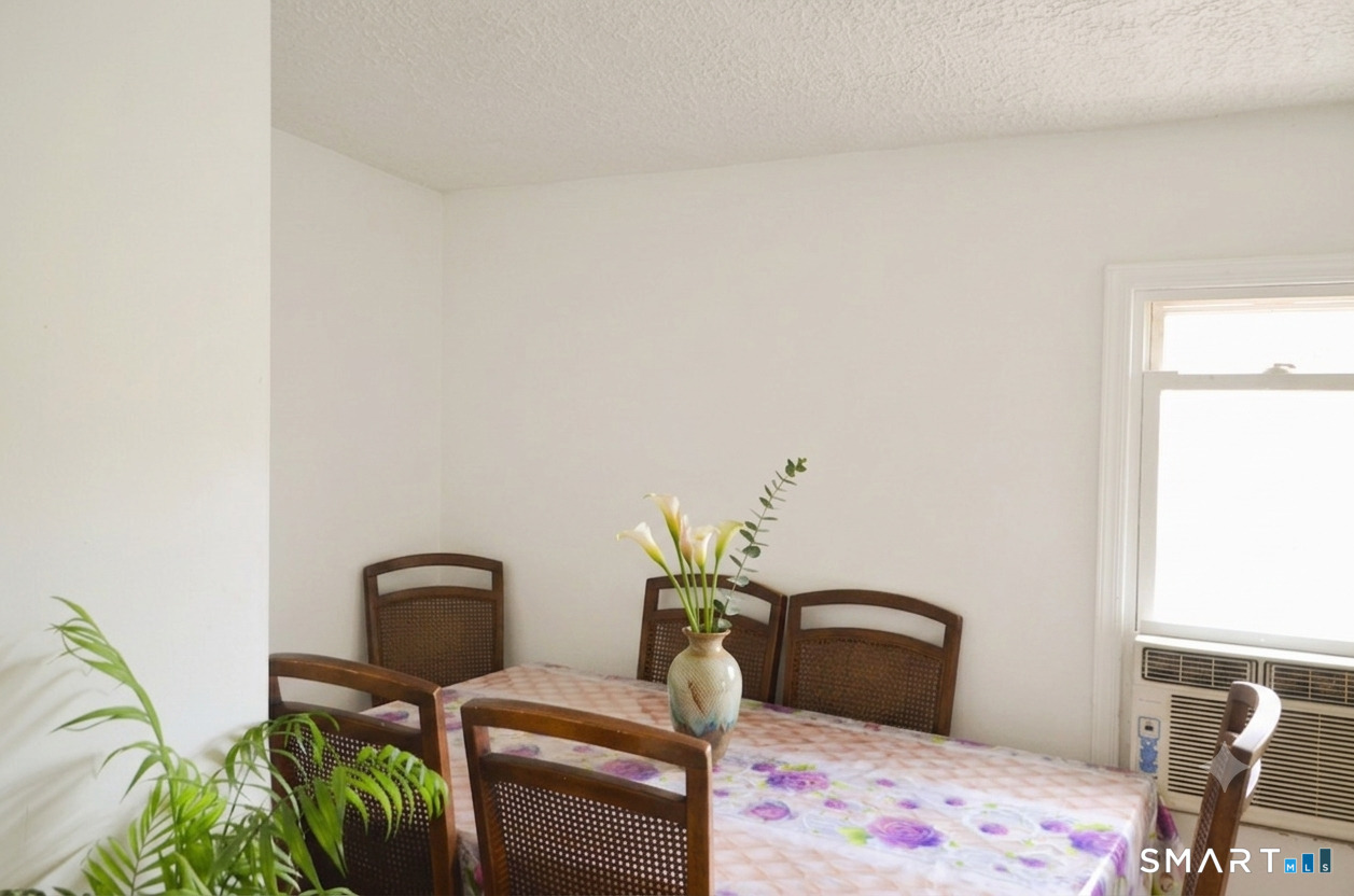 70 Lincoln Avenue photo 15
