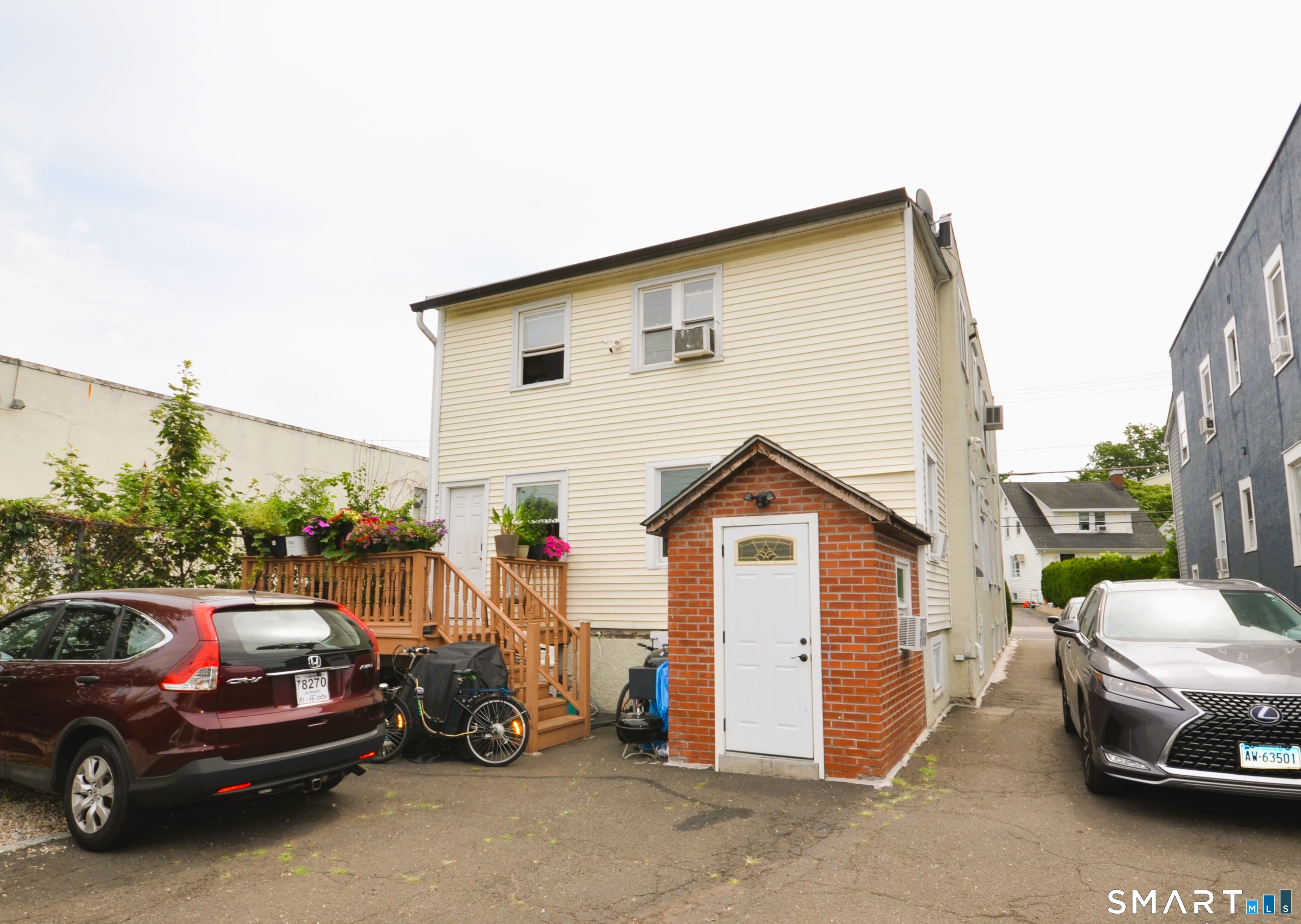 70 Lincoln Avenue photo 32