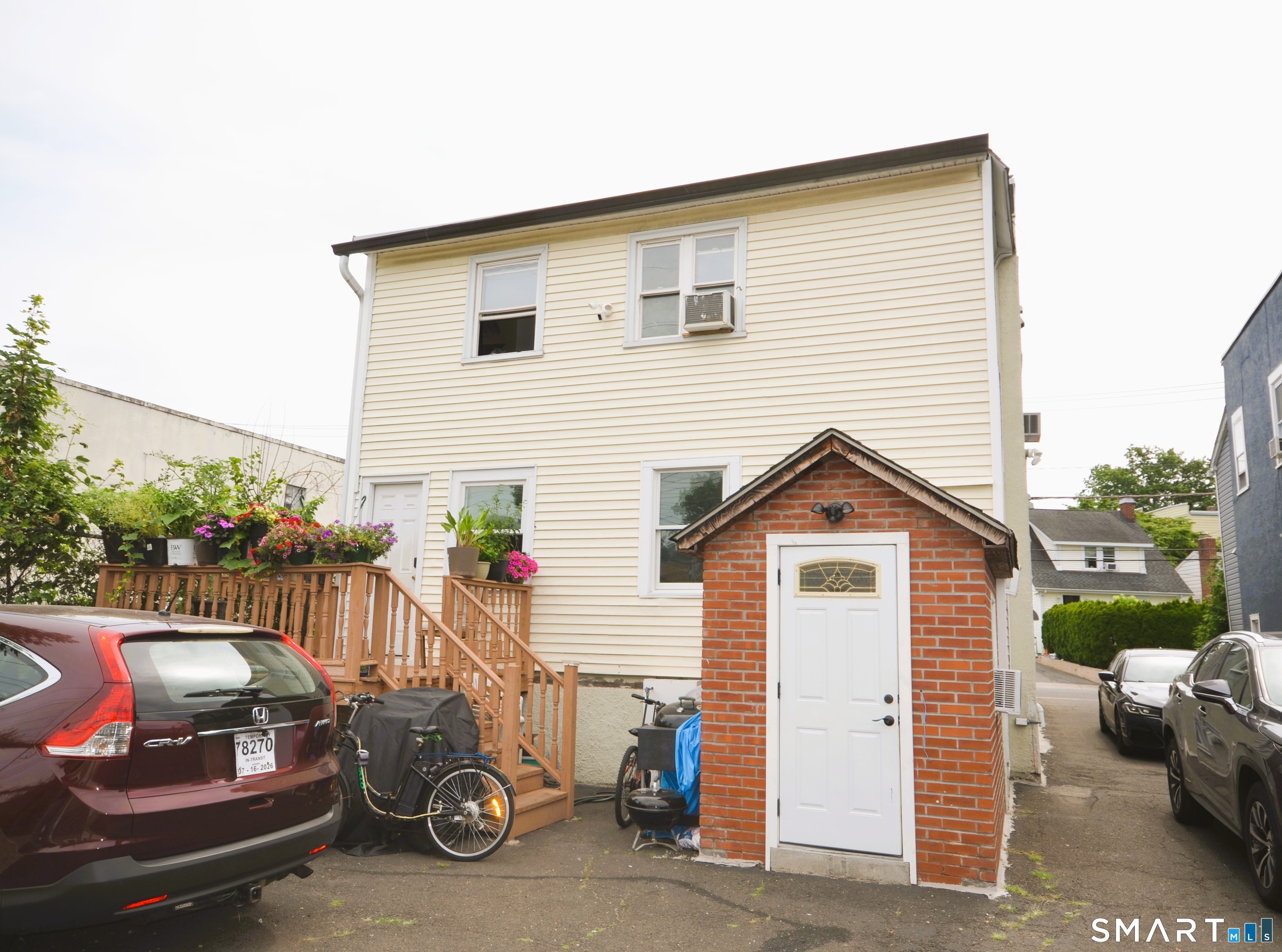 70 Lincoln Avenue photo 33