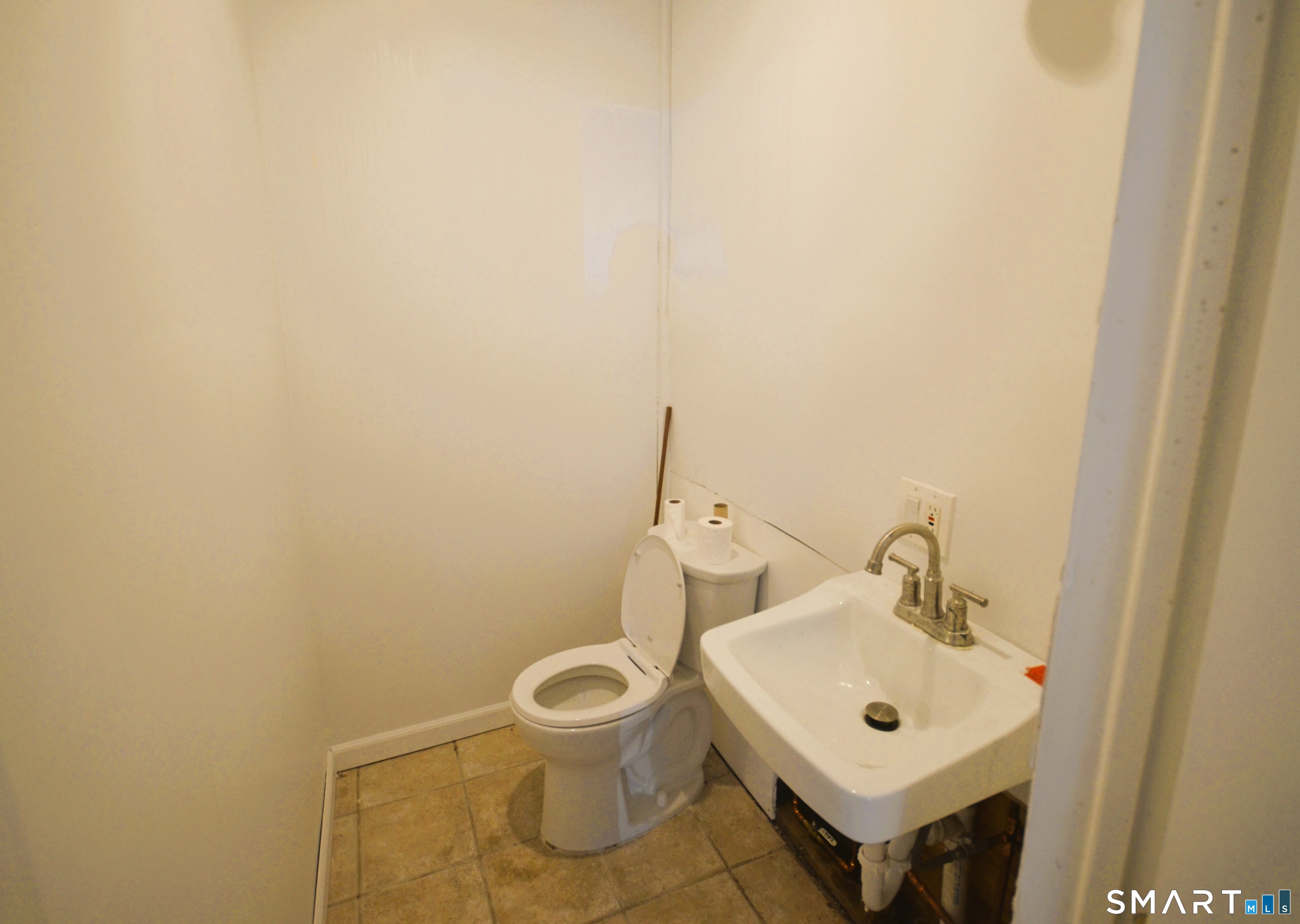 70 Lincoln Avenue photo 27