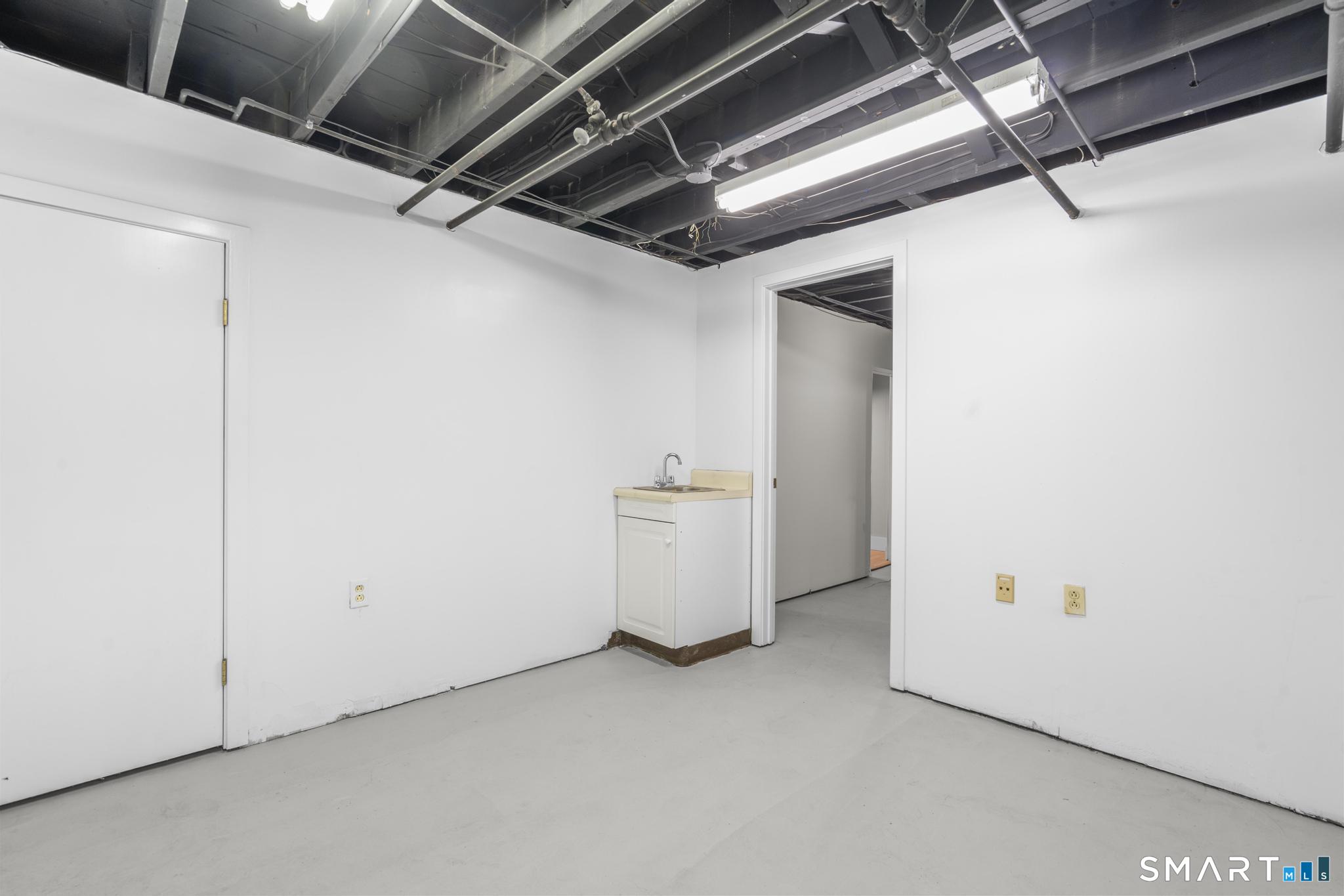 235 Treadwell Street photo 34
