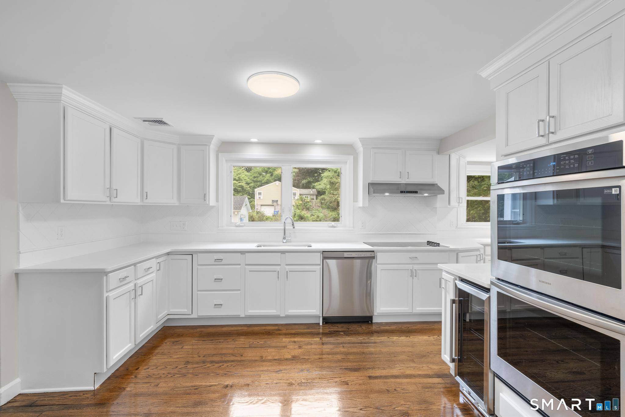 235 Treadwell Street photo 18