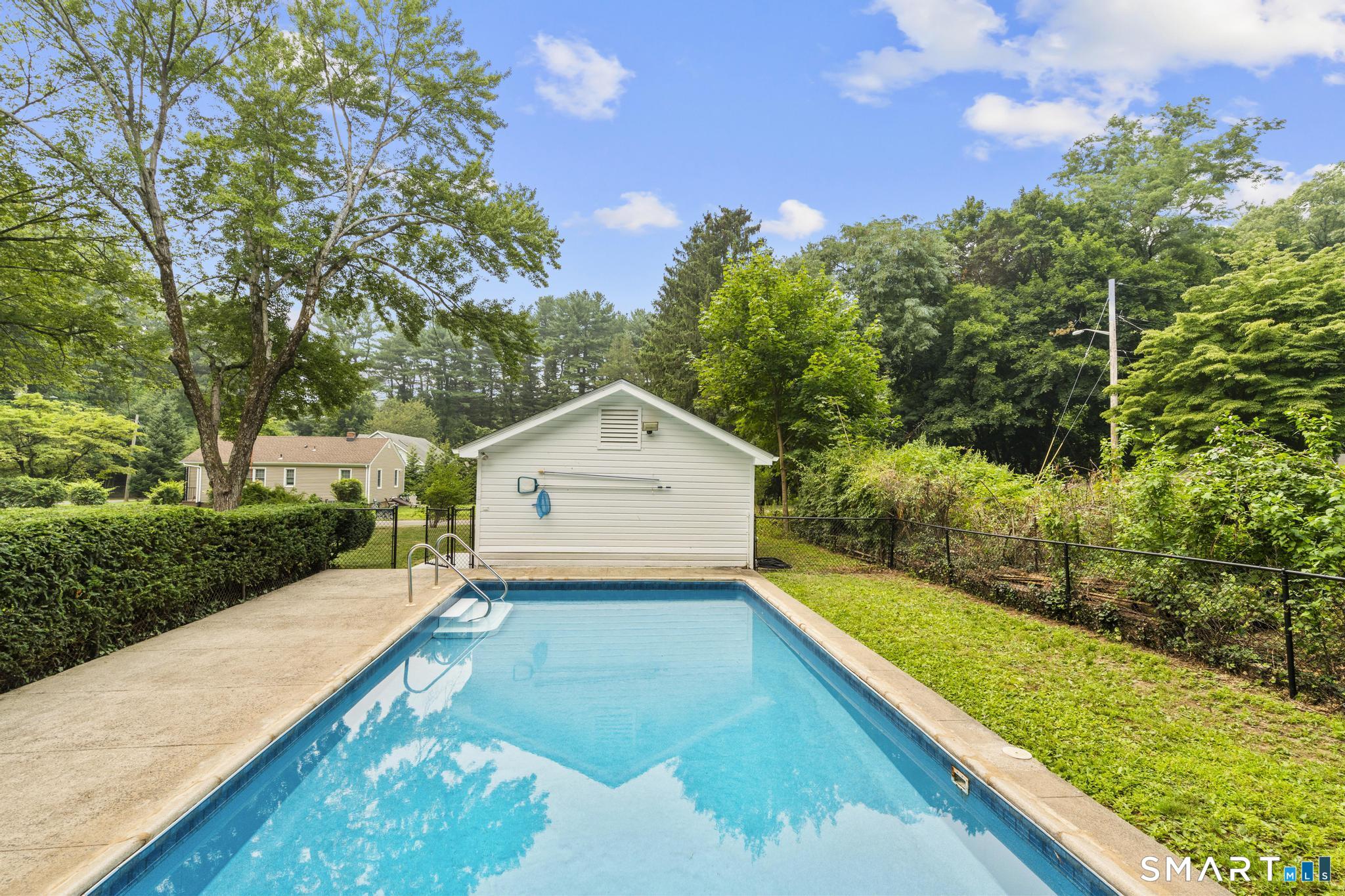 235 Treadwell Street photo 8