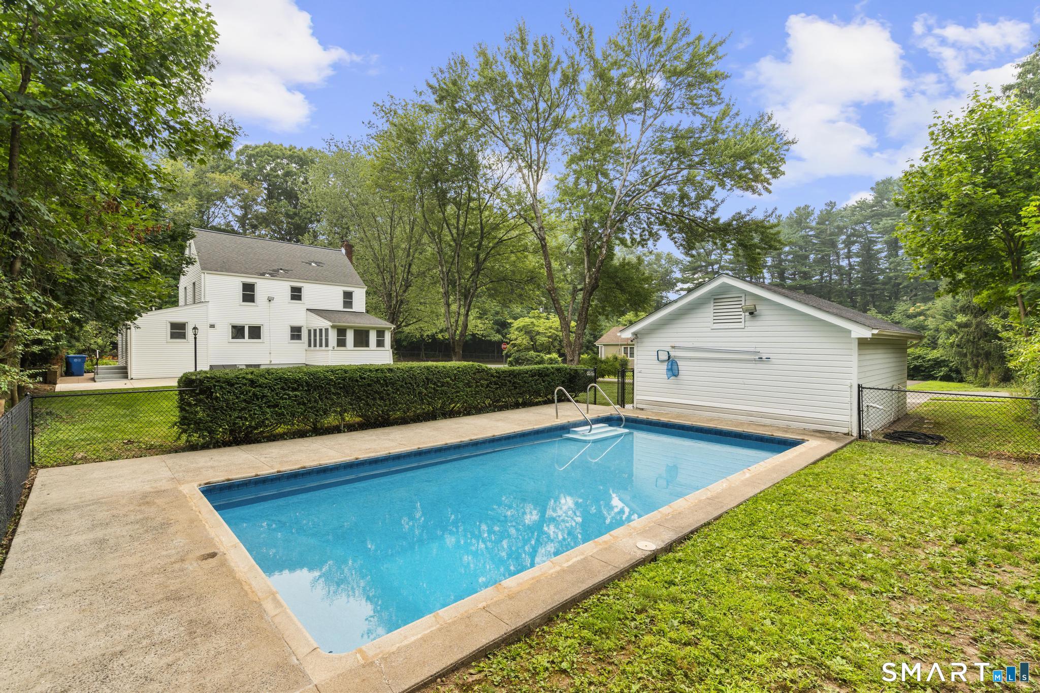 235 Treadwell Street photo 7