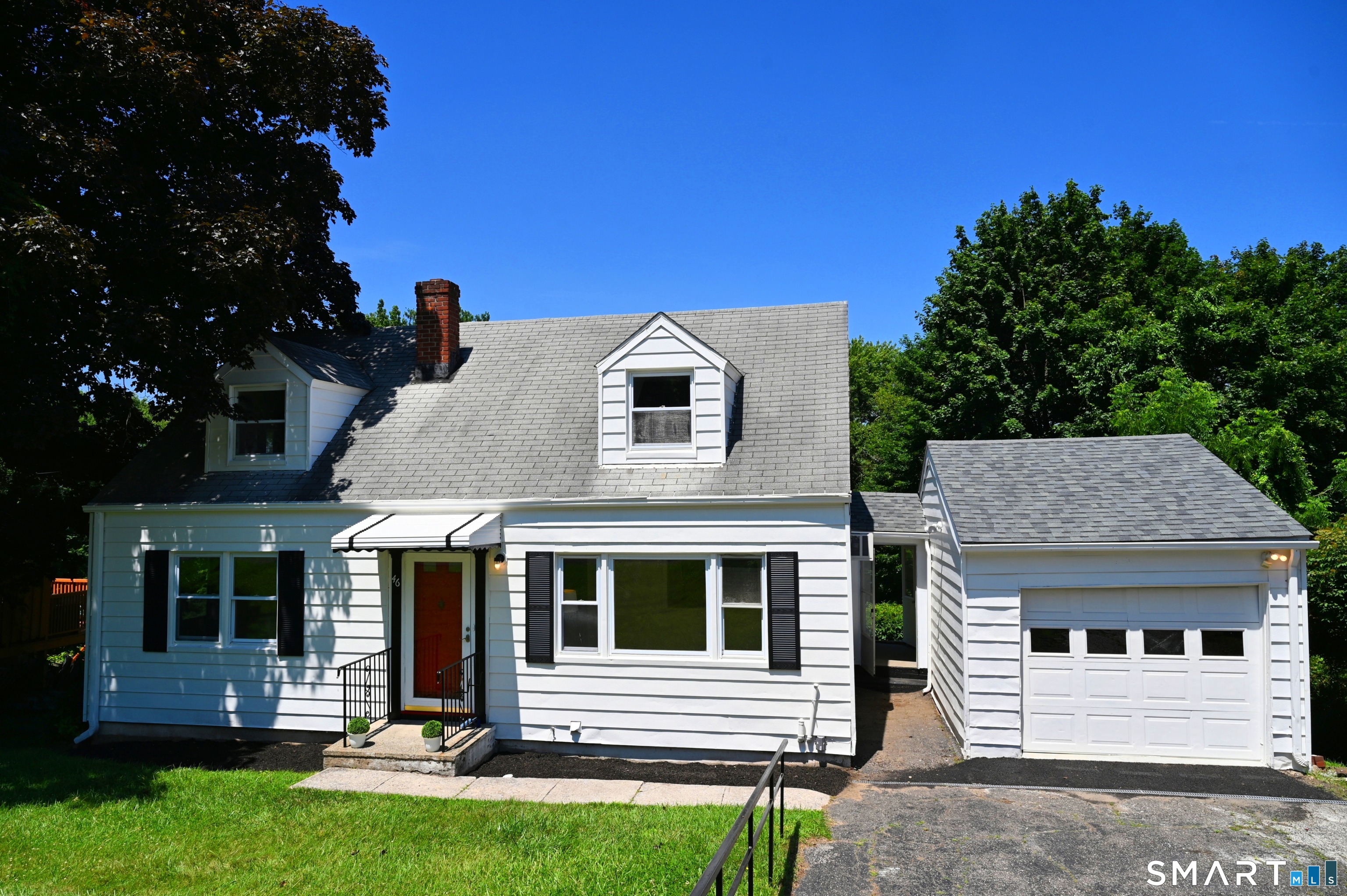 Homes for sale in Danbury, CT | 46 Topstone Dr, Danbury, CT 06810 | MLS# 24149410