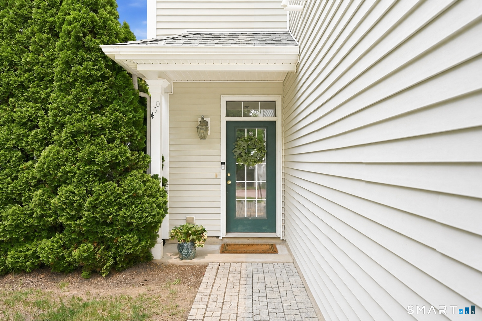 Homes for sale in Milford, CT | 450 Naugatuck Ave #450, Milford, CT 06460 | MLS# 24192377
