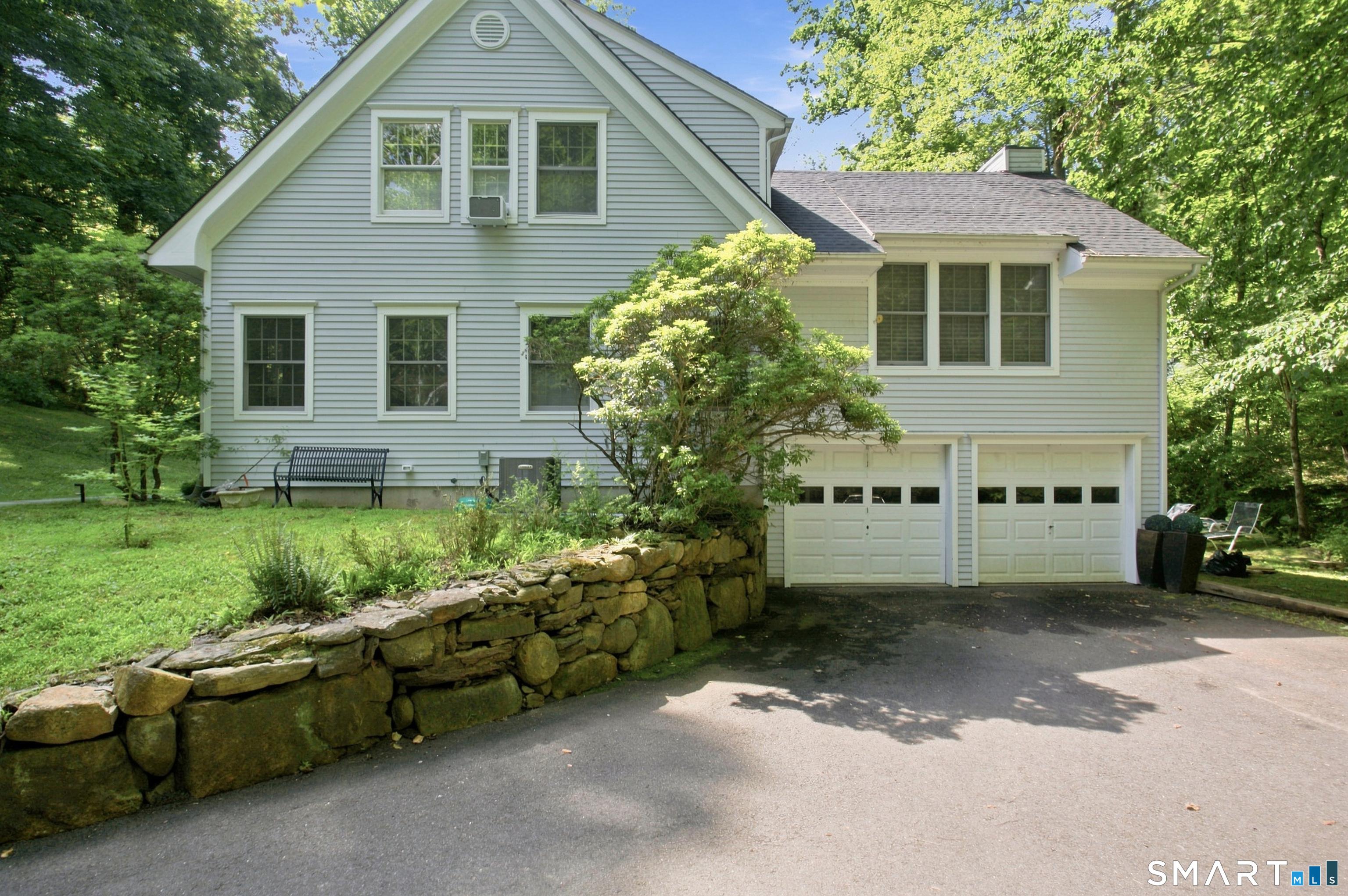 Homes for sale in Ridgefield, CT | 51 Mamanasco Rd, Ridgefield, CT 06877 | MLS# 24192001