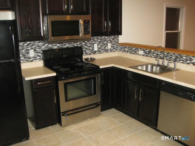 95 Highview Avenue, Stamford, Connecticut photo 1