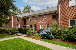 64 Maple Tree Avenue, Unit 2