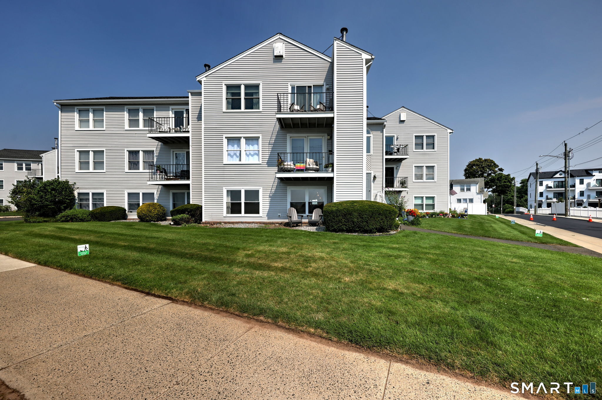 Homes for sale in West Haven, CT | 215 Beach St #1B, West Haven, CT 06516 | MLS# 24192618
