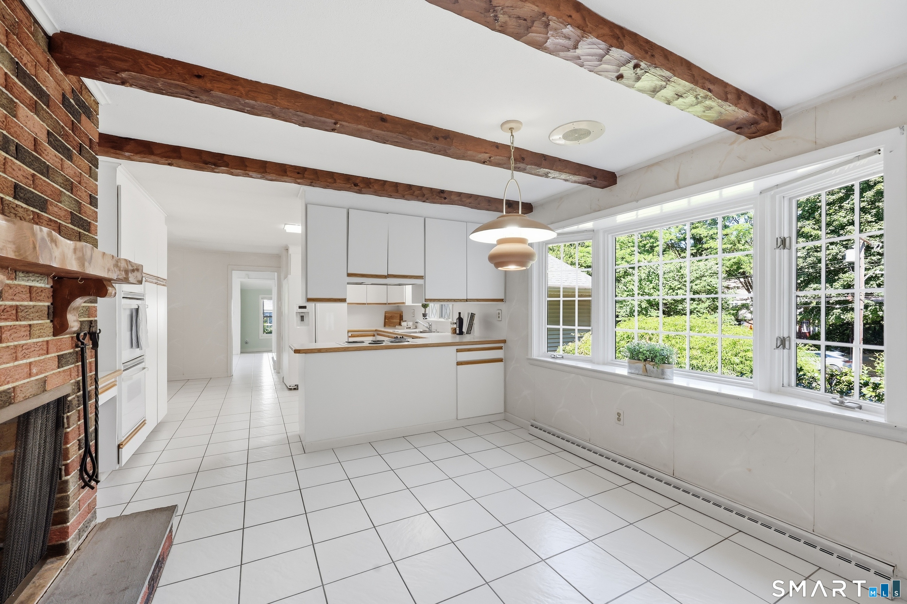 Homes for sale in West Hartford, CT | 111 Mountain Rd, West Hartford, CT 06107 | MLS# 24191202